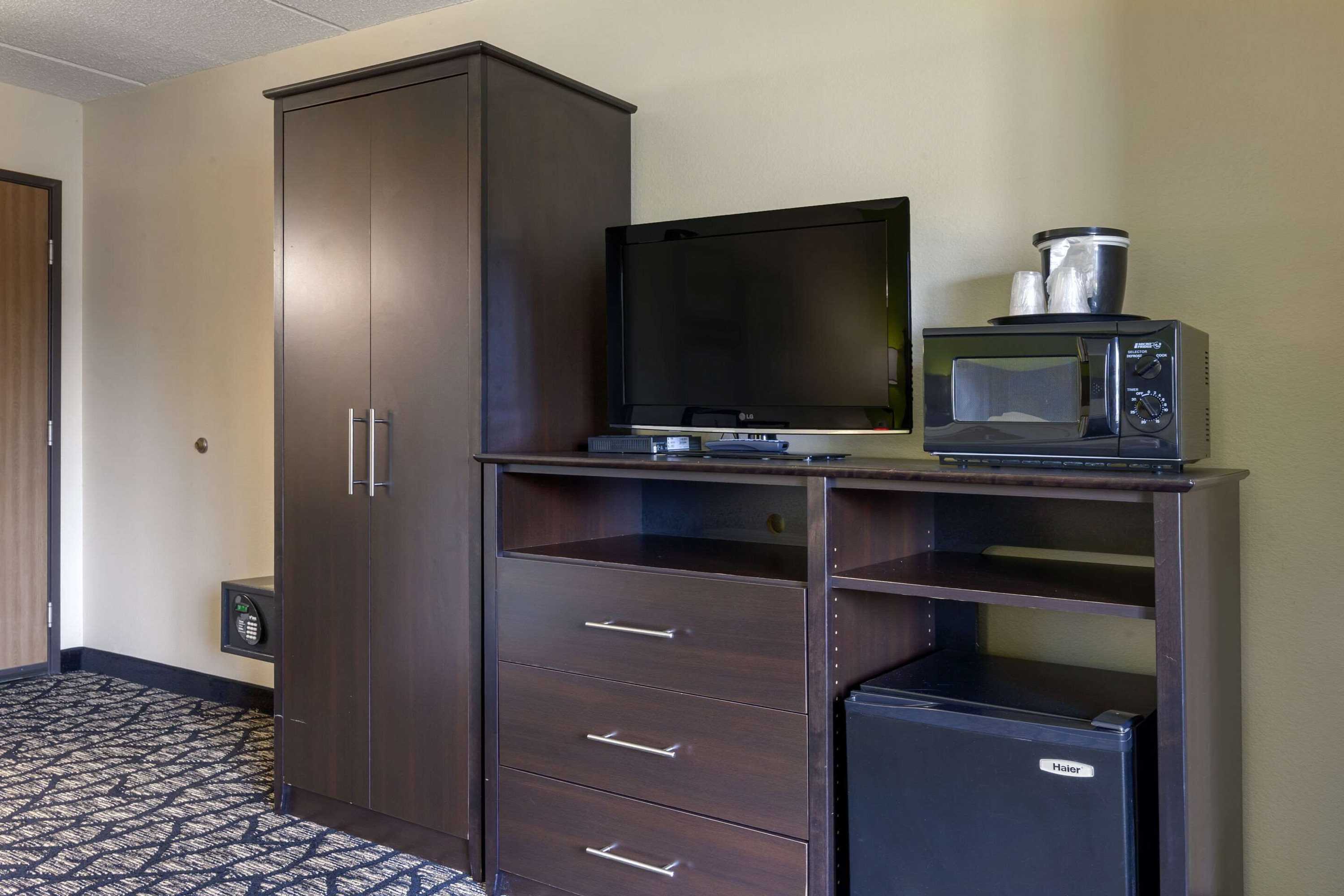 Gift card for Quality Inn Oshkosh Aviation Park