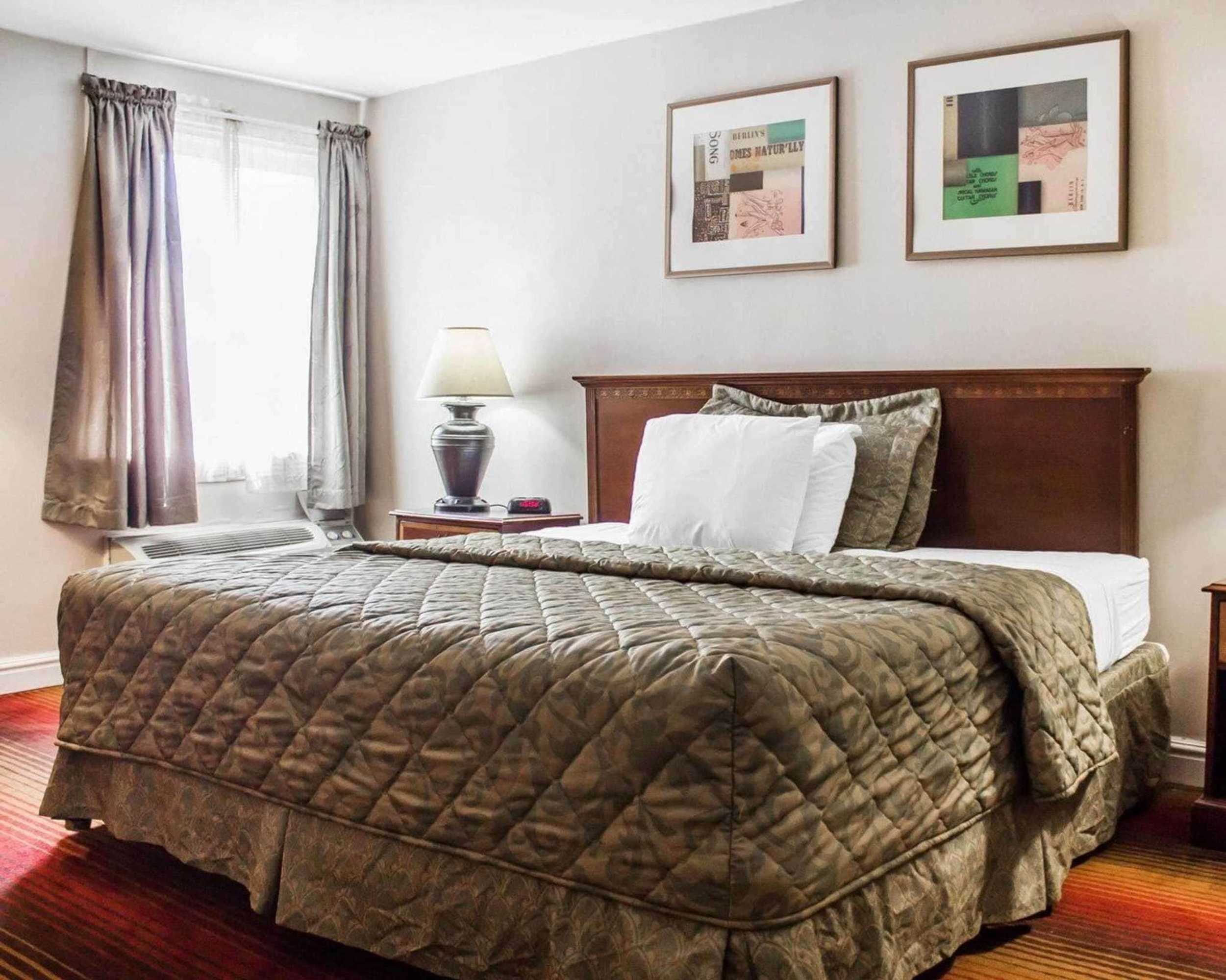 Gift card for Rodeway Inn Huntington Station - Melville Gift card for Rodeway Inn Huntington Station - Melville