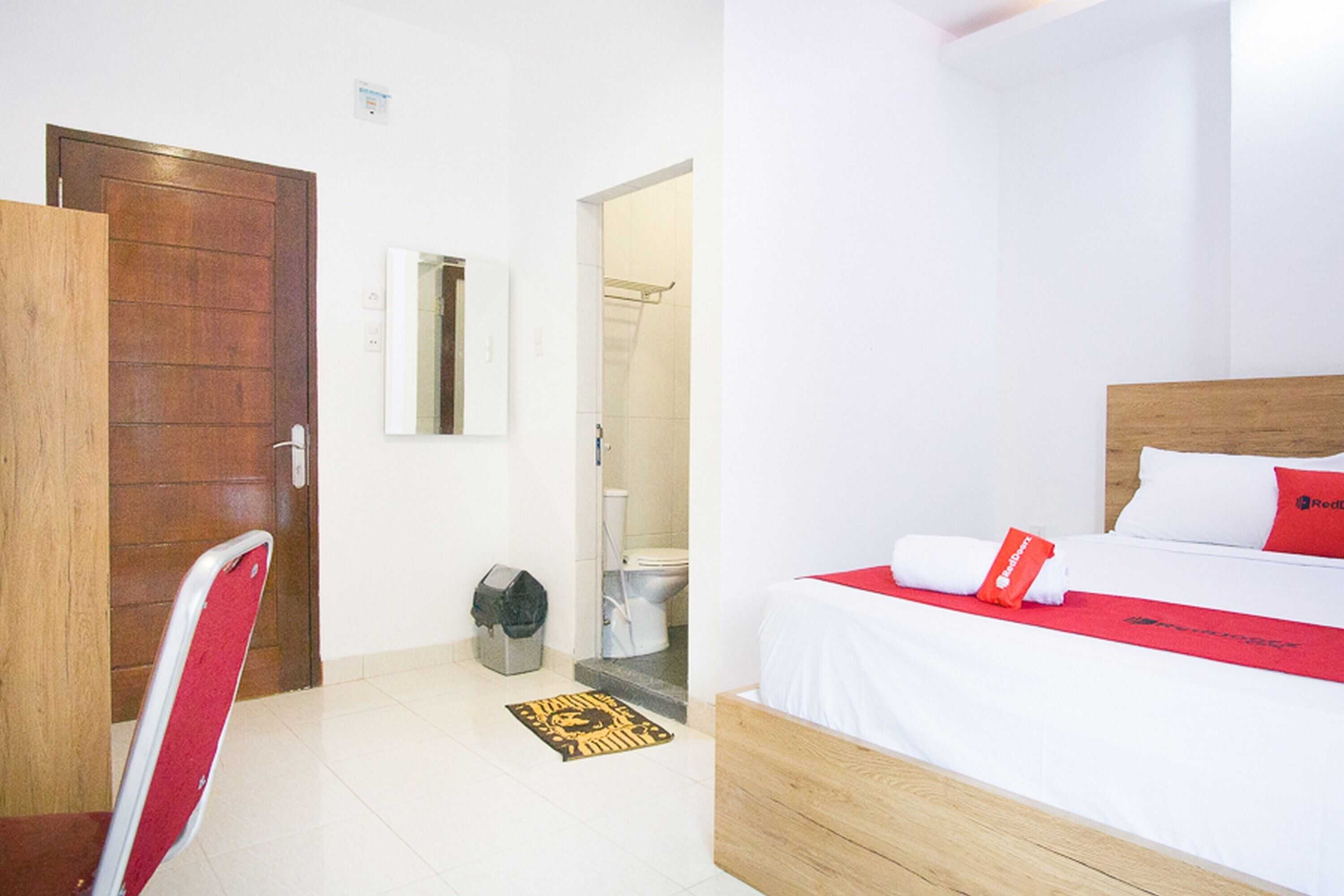 Gift card for Reddoorz @ RS Adam Malik Medan Gift card for Reddoorz @ RS Adam Malik Medan