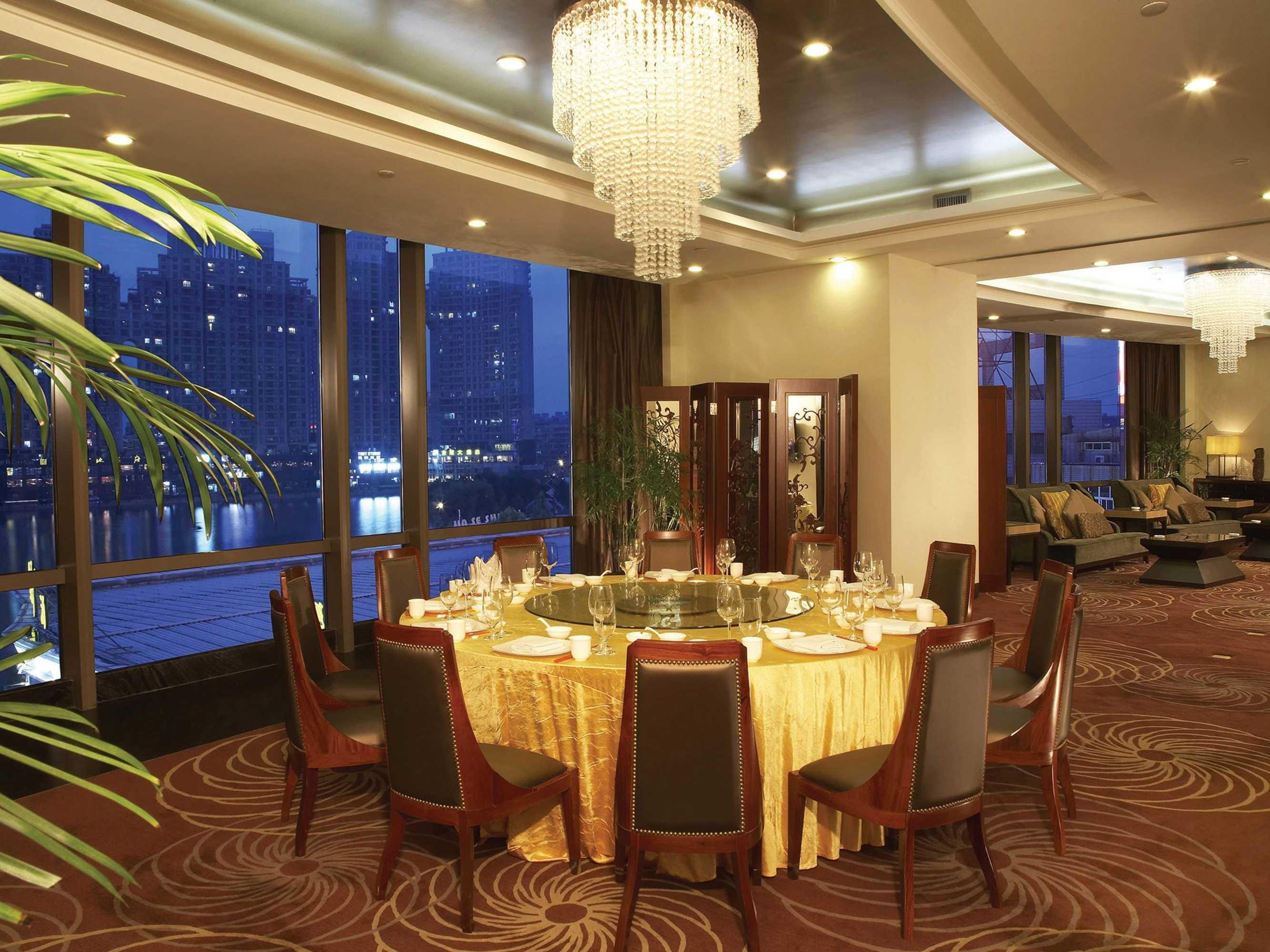 Gift card for Wuhan Jin Jiang International Hotel Gift card for Wuhan Jin Jiang International Hotel