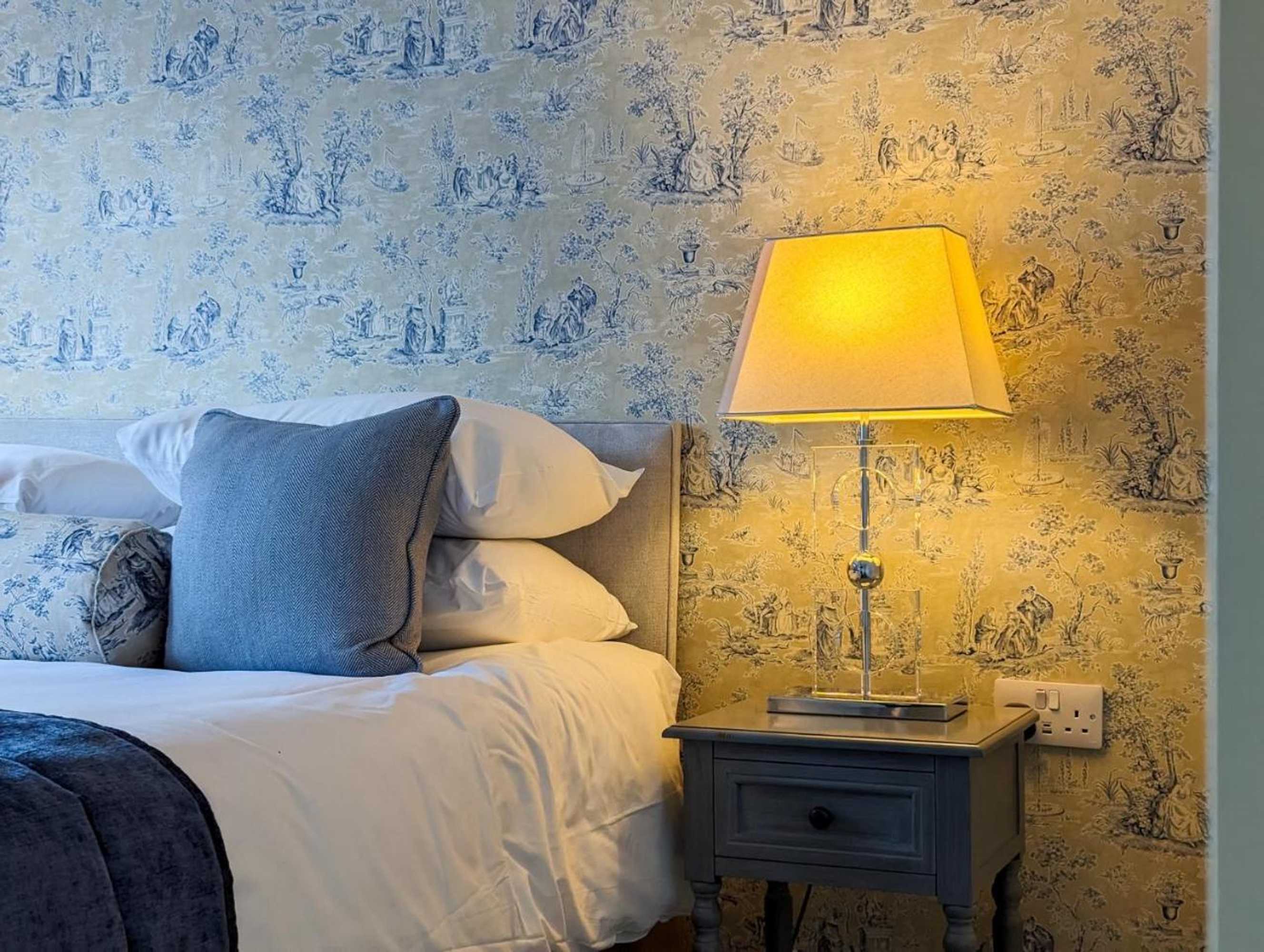 Gift card for Three Salmons Hotel Gift card for Three Salmons Hotel