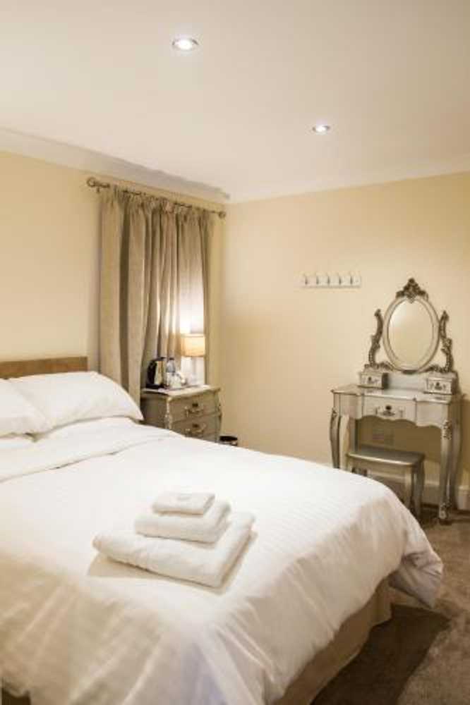 Gift card for Fair Oak House Exeter Airport