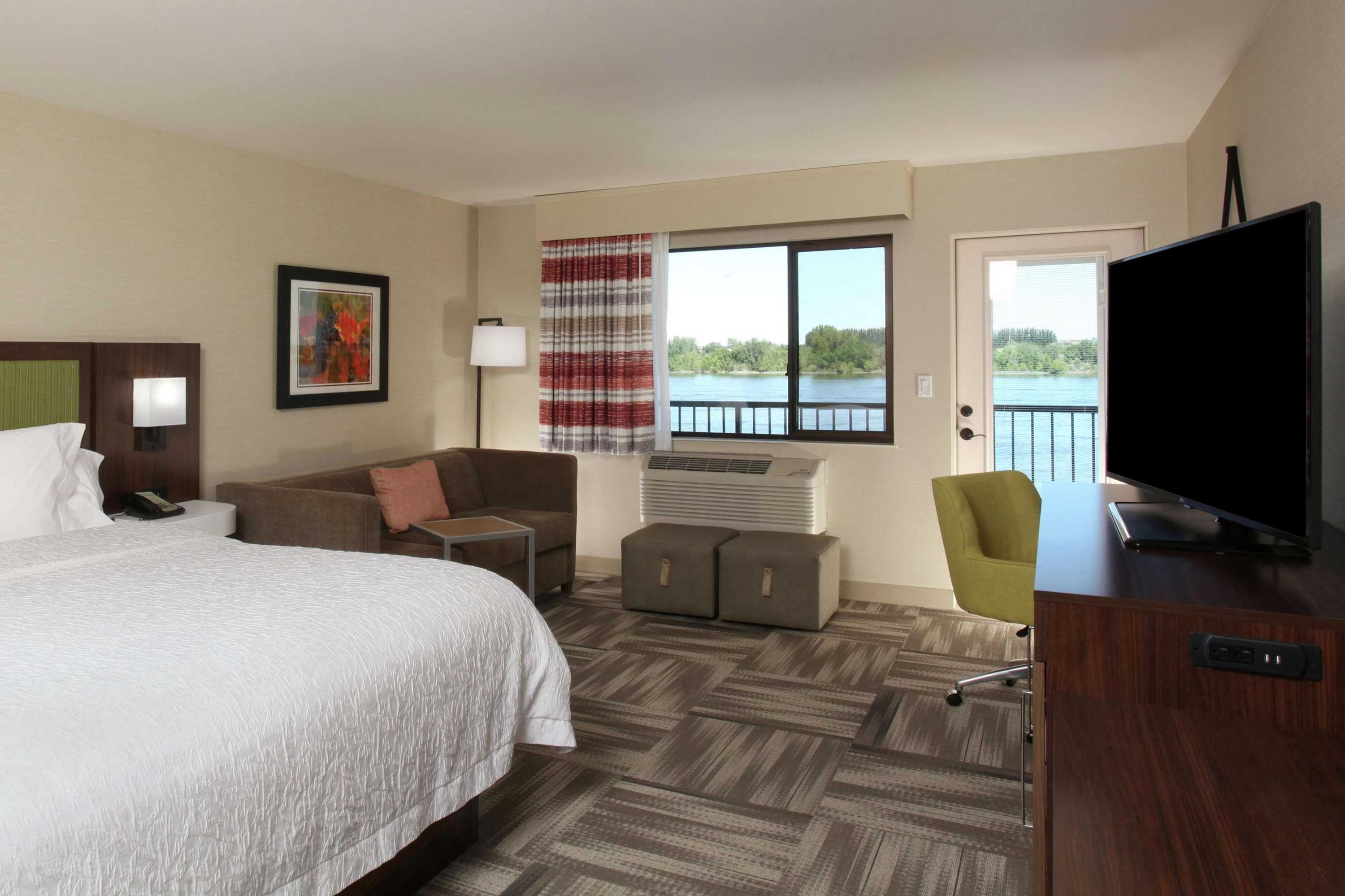 Gift card for Hampton Inn Richland/tri-Cities Gift card for Hampton Inn Richland/tri-Cities