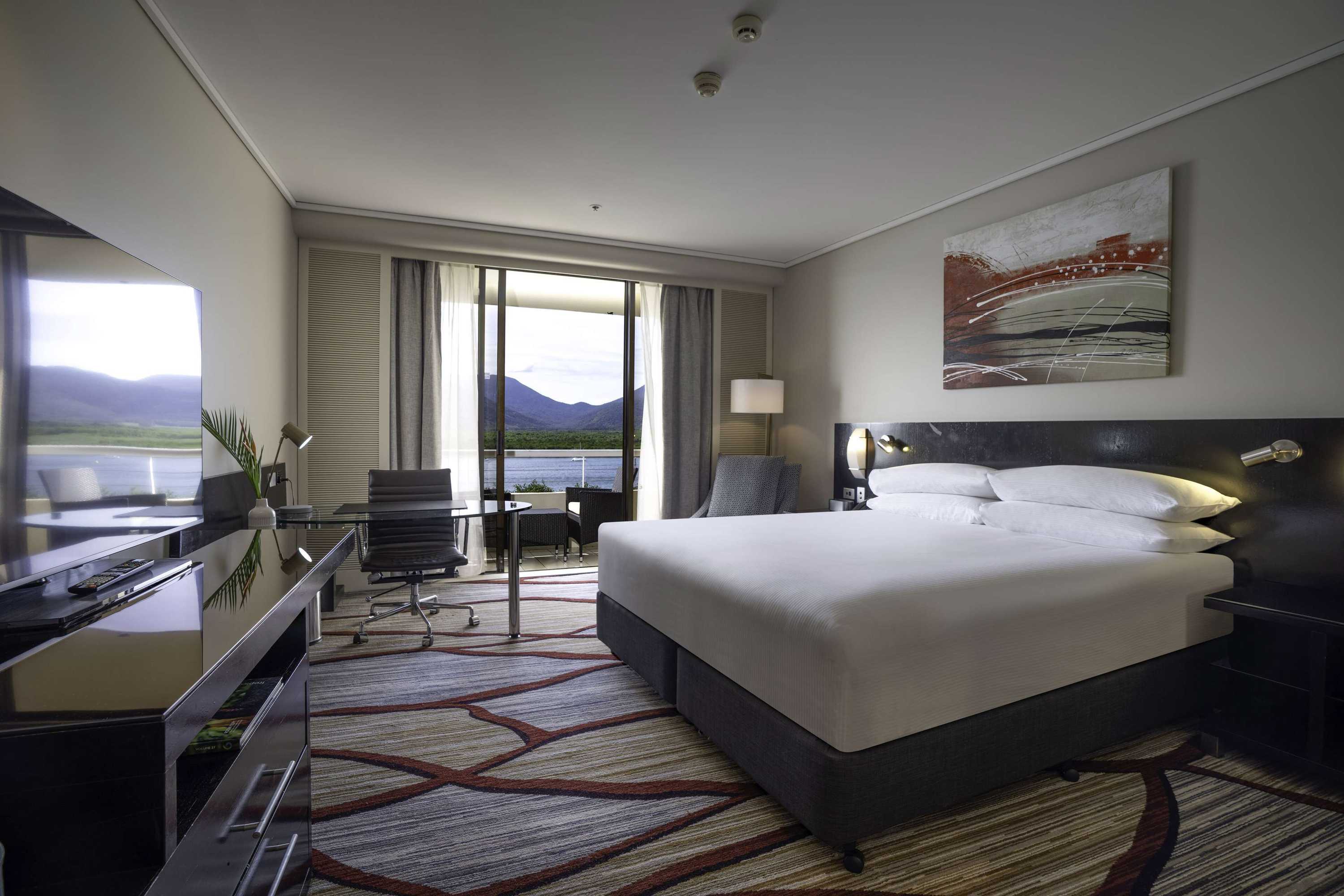 Gift card for Hilton Cairns