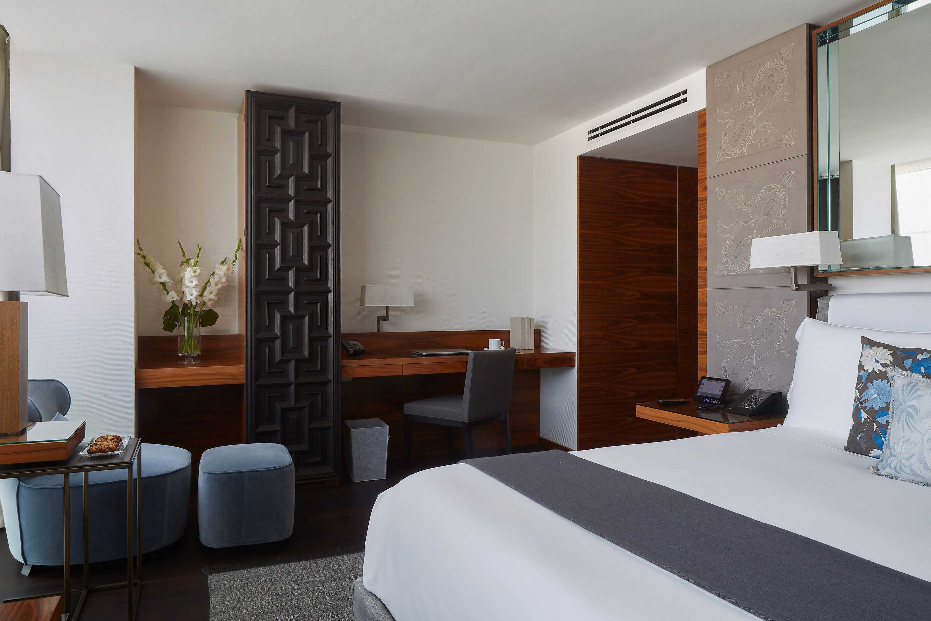 Gift card for Las Alcobas, a Luxury Collection Hotel, Mexico City Gift card for Las Alcobas, a Luxury Collection Hotel, Mexico City
