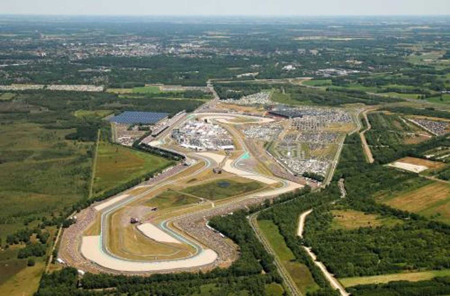 Gift card for 100 Jaar TT Circuit Assen 2025 Glamping Incl Stroom