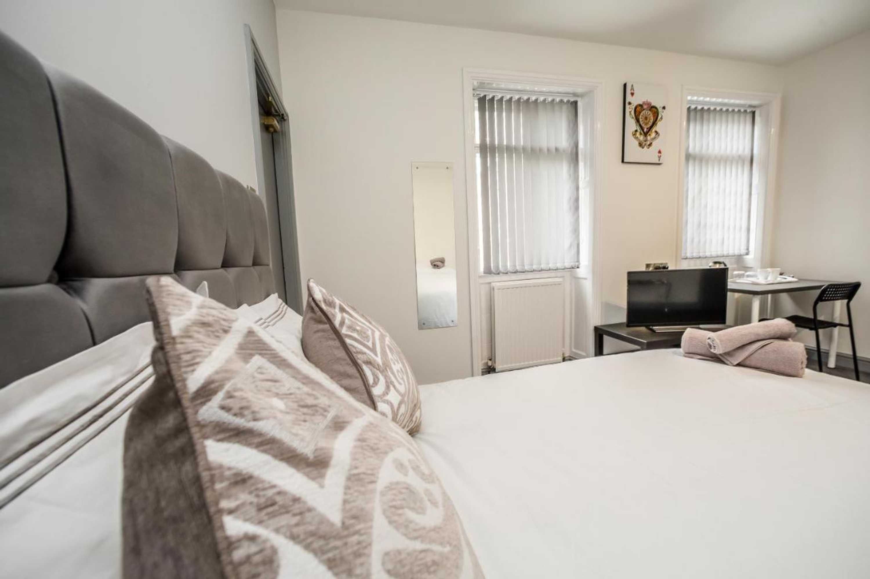 Gift card for Huddersfield Central Lodge Hotel