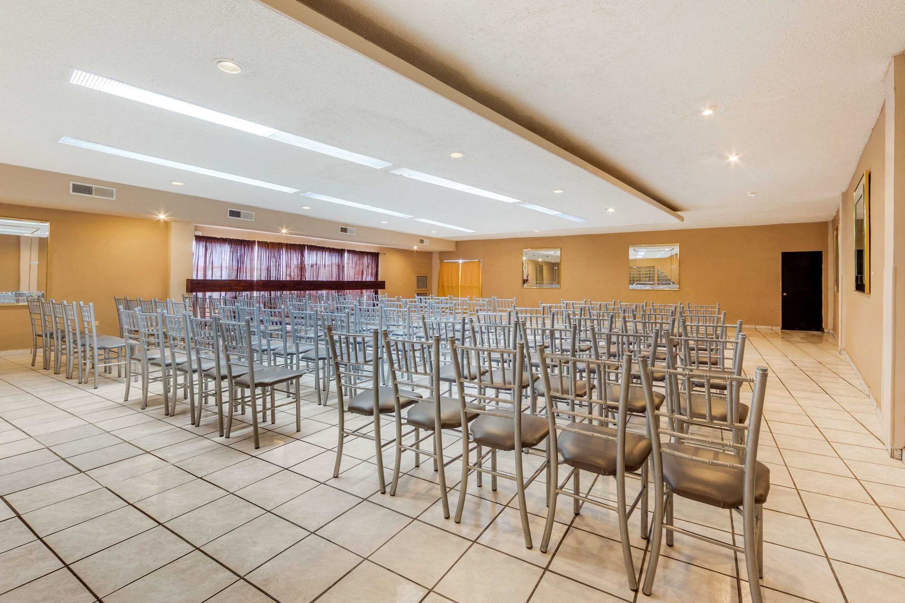 Gift card for Quality Inn Piedras Negras Gift card for Quality Inn Piedras Negras