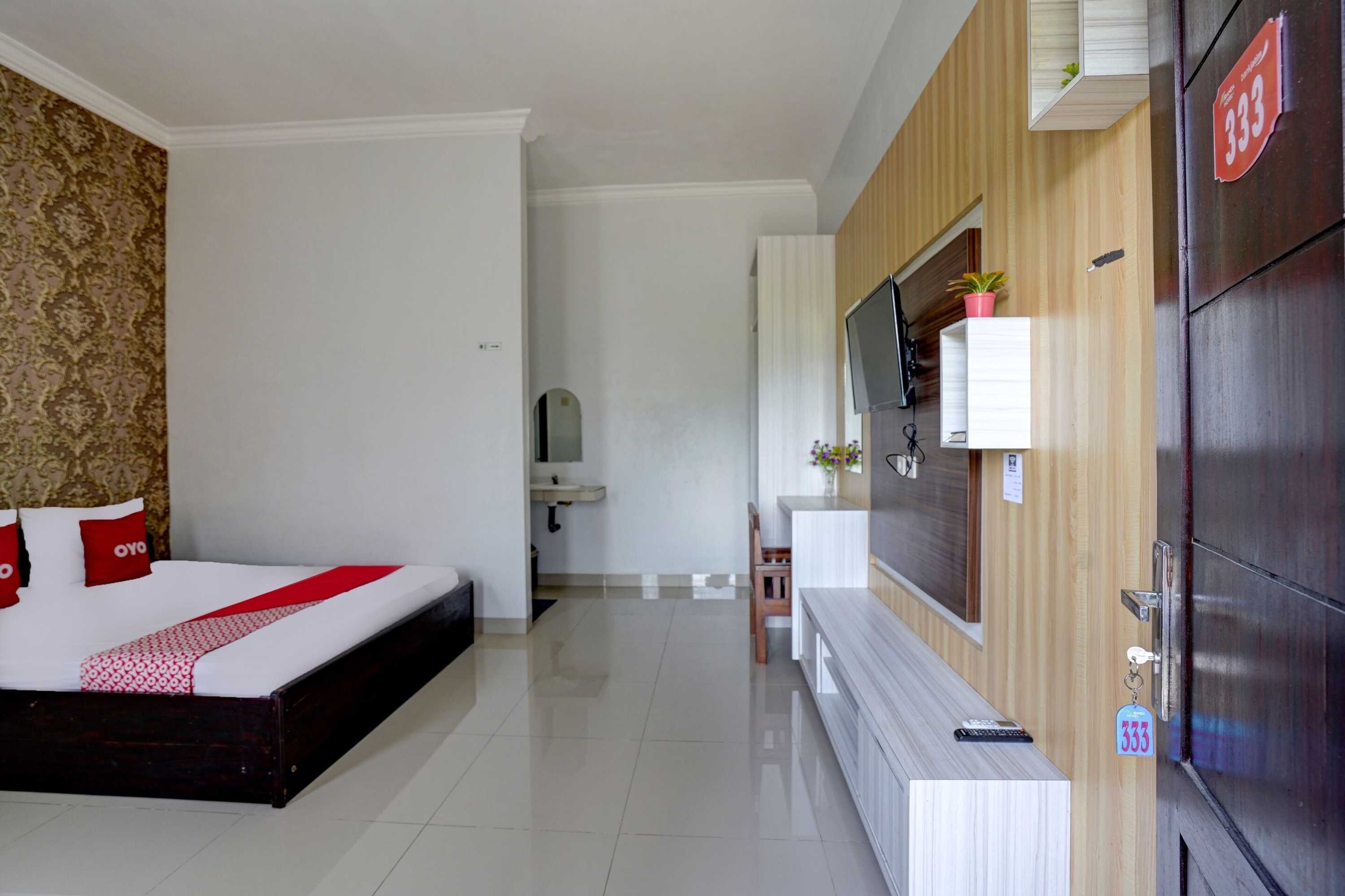 Gift card for Oyo 92907 Miranda Hotel Syariah Gift card for Oyo 92907 Miranda Hotel Syariah