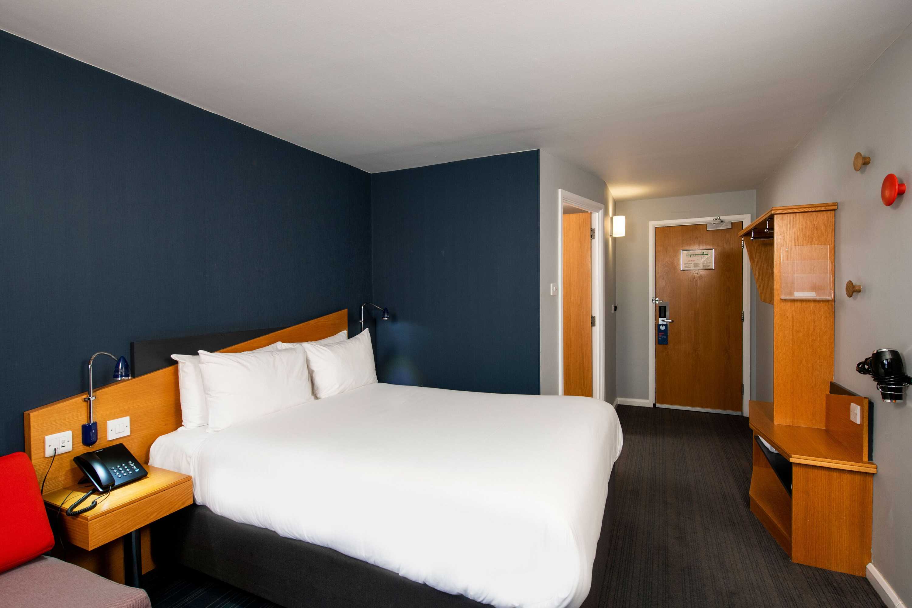 Gift card for Holiday Inn Express Lichfield by Ihg Gift card for Holiday Inn Express Lichfield by Ihg
