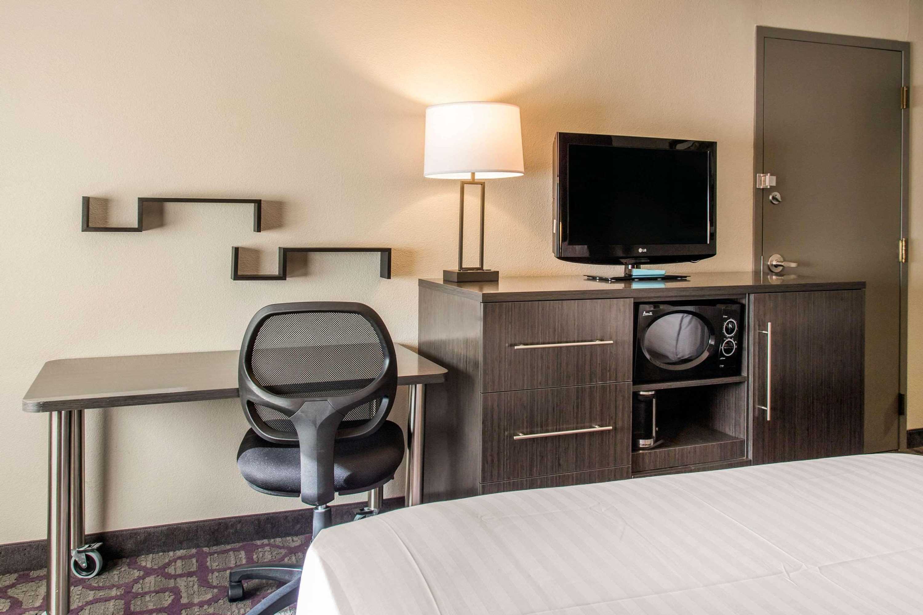 Gift card for Comfort Inn Largo-Washington DC East Gift card for Comfort Inn Largo-Washington DC East