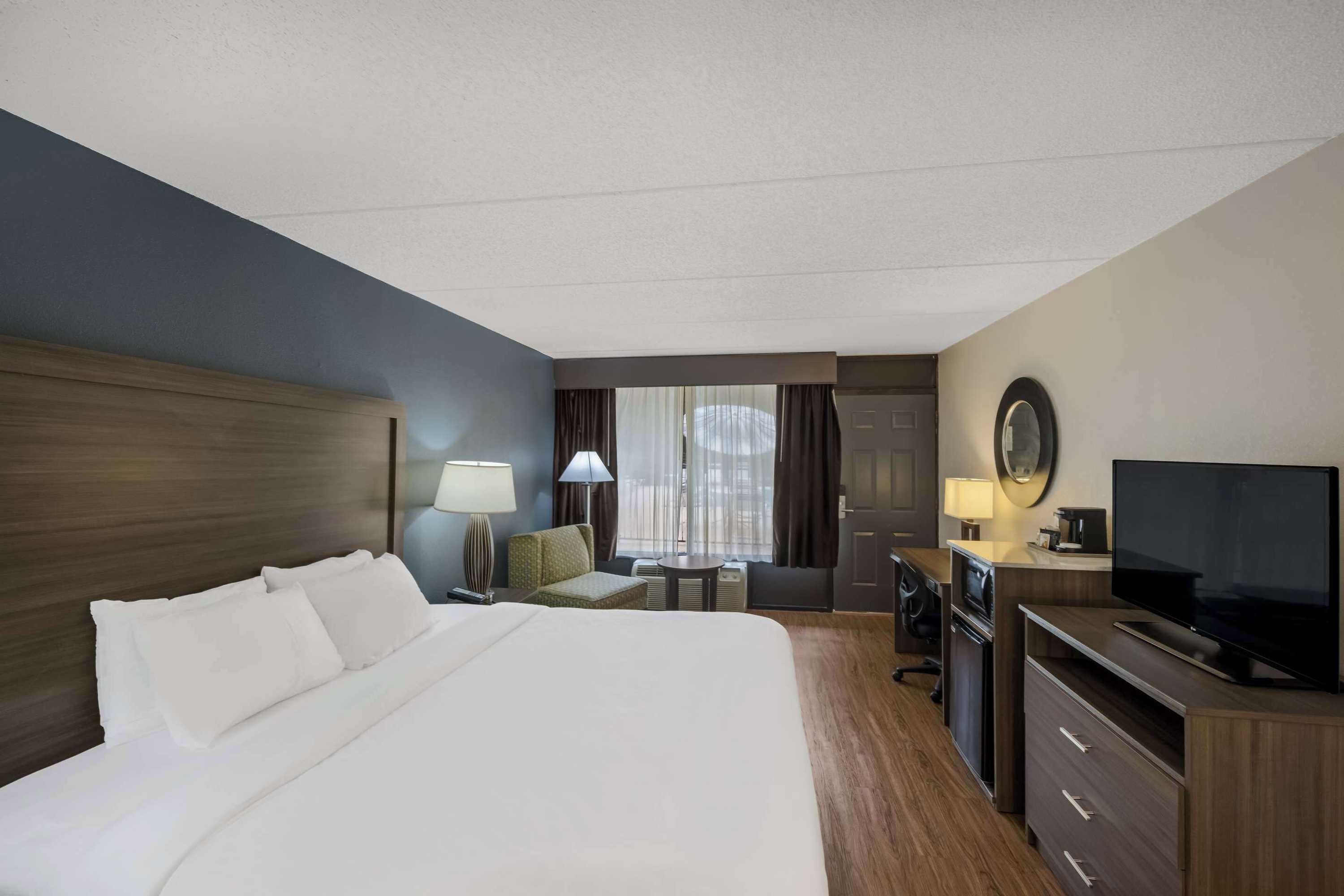 Gift card for Quality Inn Asheville Airport Gift card for Quality Inn Asheville Airport