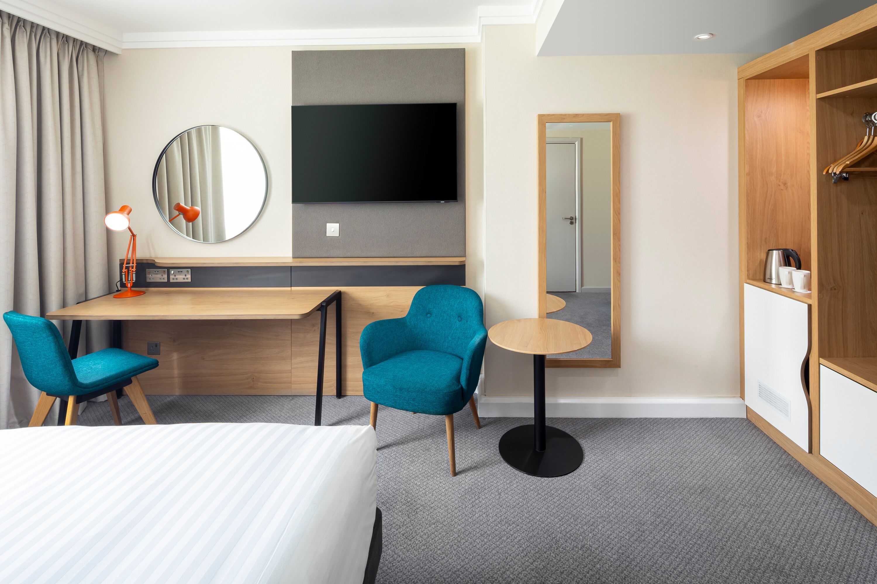 Gift card for Holiday Inn High Wycombe M40, Jct. 4 by Ihg Gift card for Holiday Inn High Wycombe M40, Jct. 4 by Ihg