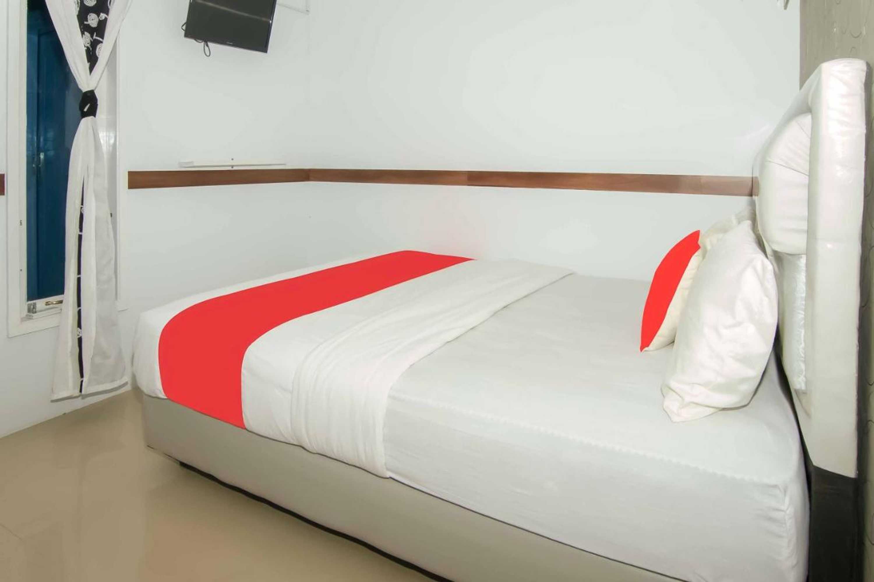 Gift card for Zazadior Residence Syariah Near Pantai Padang Mitra Reddoorz