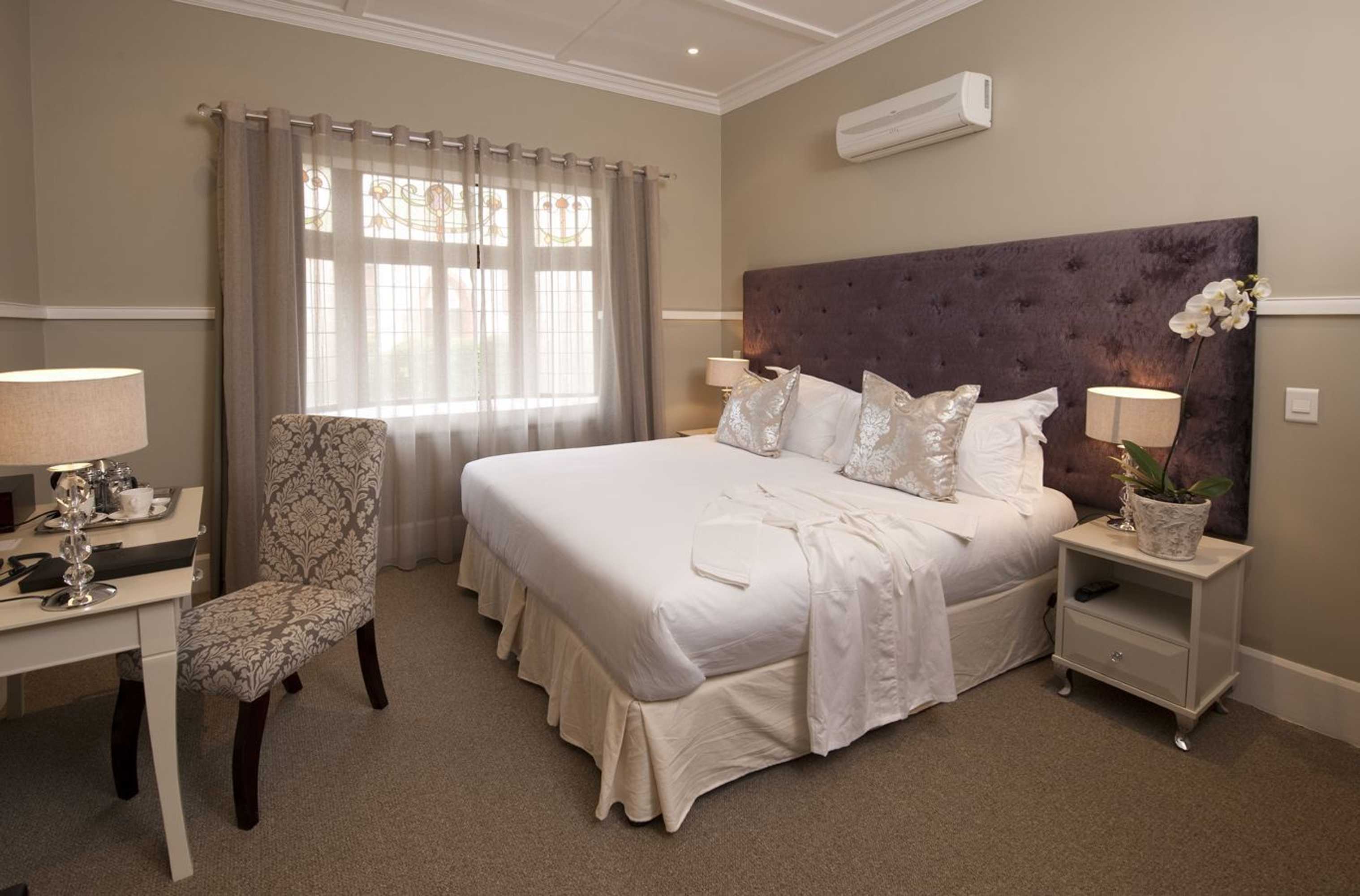 Gift card for The Saint James on Venice Luxury Guest House Gift card for The Saint James on Venice Luxury Guest House