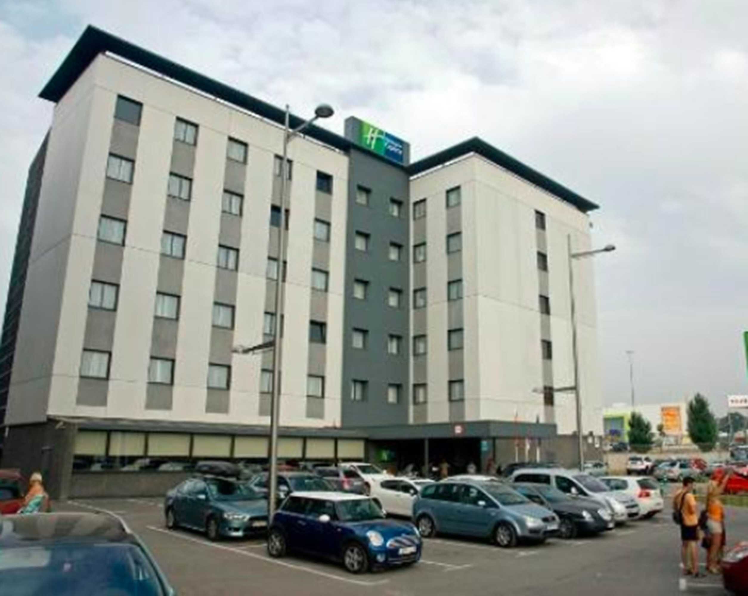 Gift card for Holiday Inn Express Campo De Gibraltar - Barrios by Ihg Gift card for Holiday Inn Express Campo De Gibraltar - Barrios by Ihg