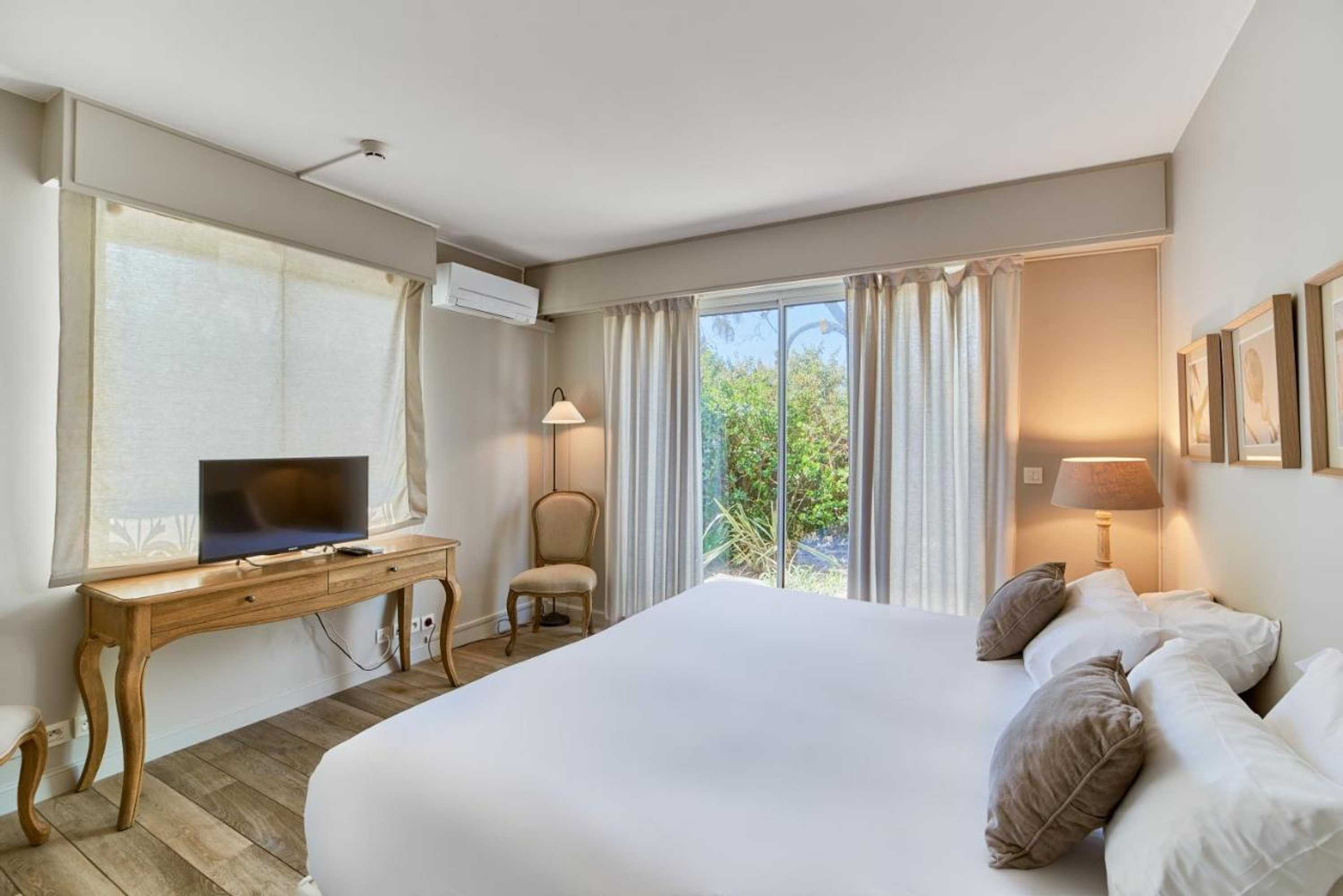 Gift card for La Villa Larche Gift card for La Villa Larche