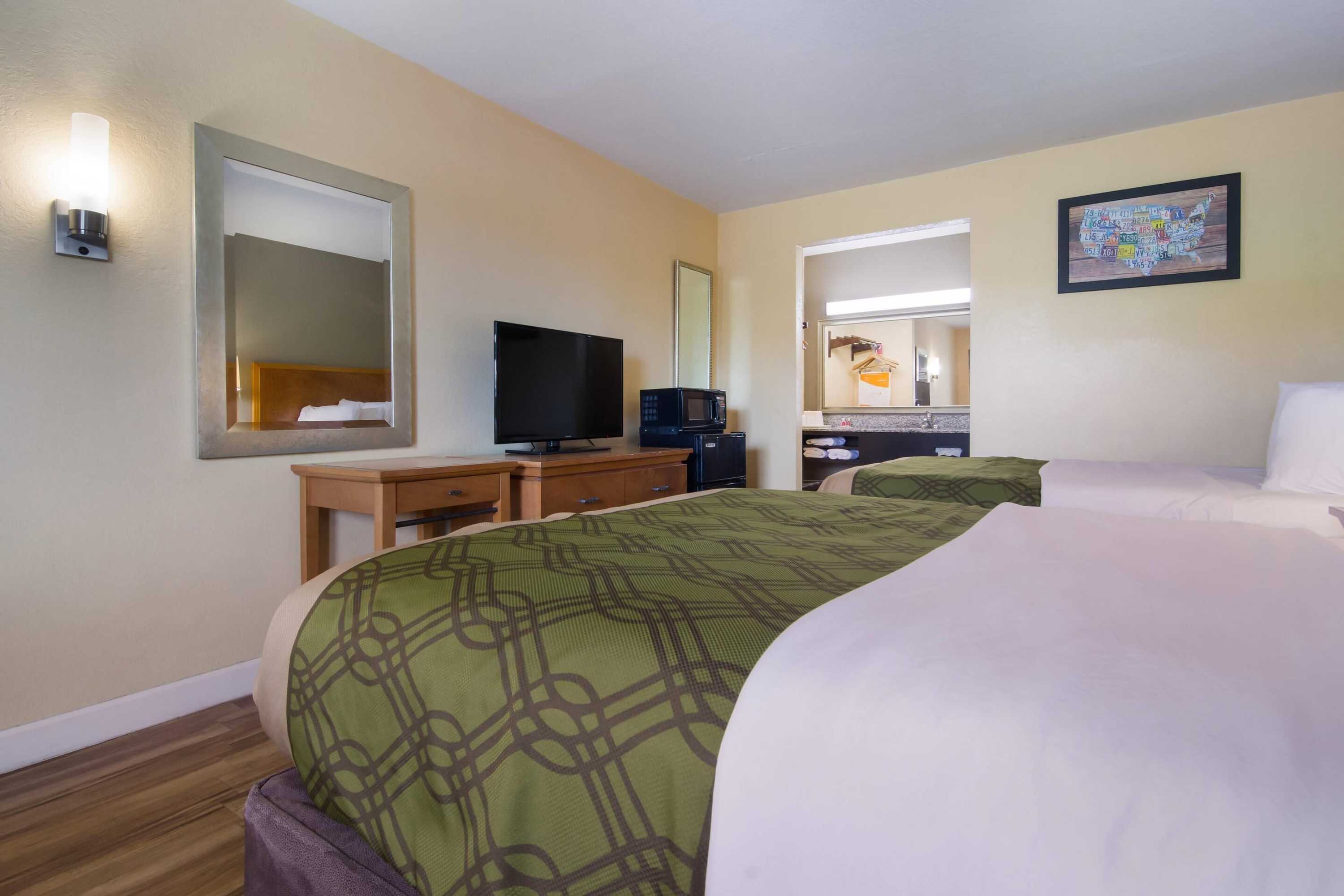 Gift card for Econo Lodge Battleboro Rocky Mount I-95 Gift card for Econo Lodge Battleboro Rocky Mount I-95