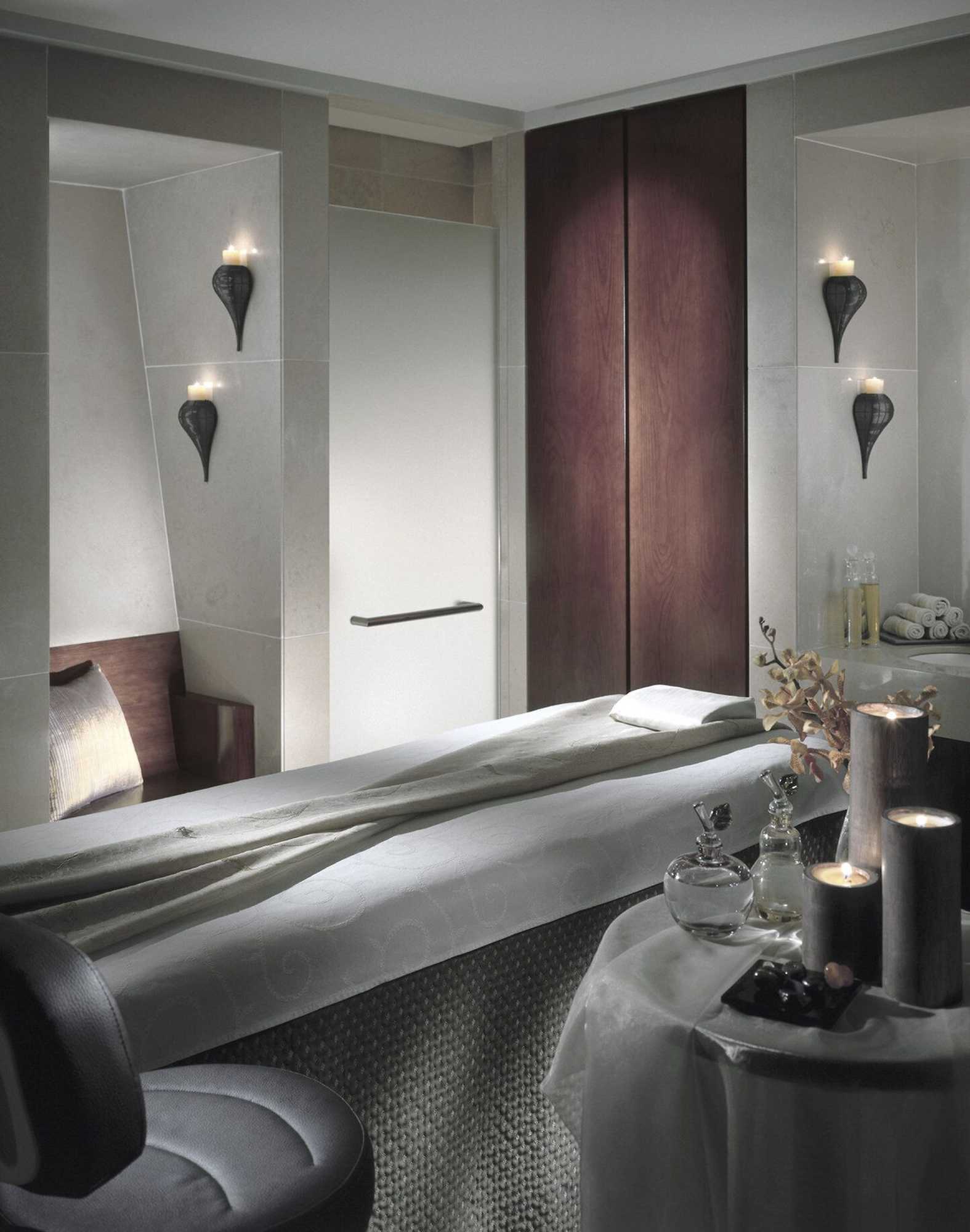 Gift card for Four Seasons Hotel Ritz Lisbon Gift card for Four Seasons Hotel Ritz Lisbon