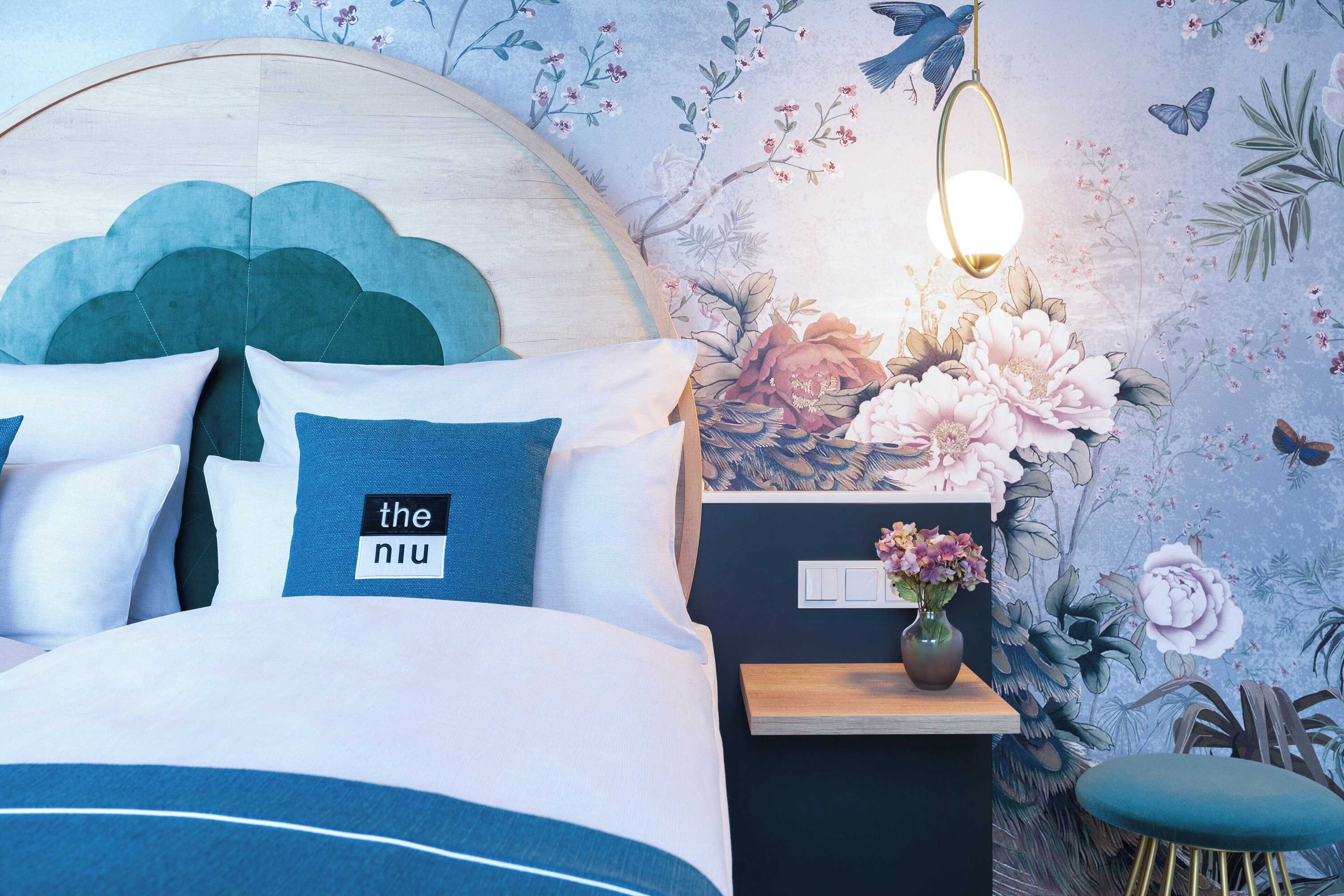 Gift card for Holiday Inn - The Niu, Flower Konstanz by Ihg Gift card for Holiday Inn - The Niu, Flower Konstanz by Ihg