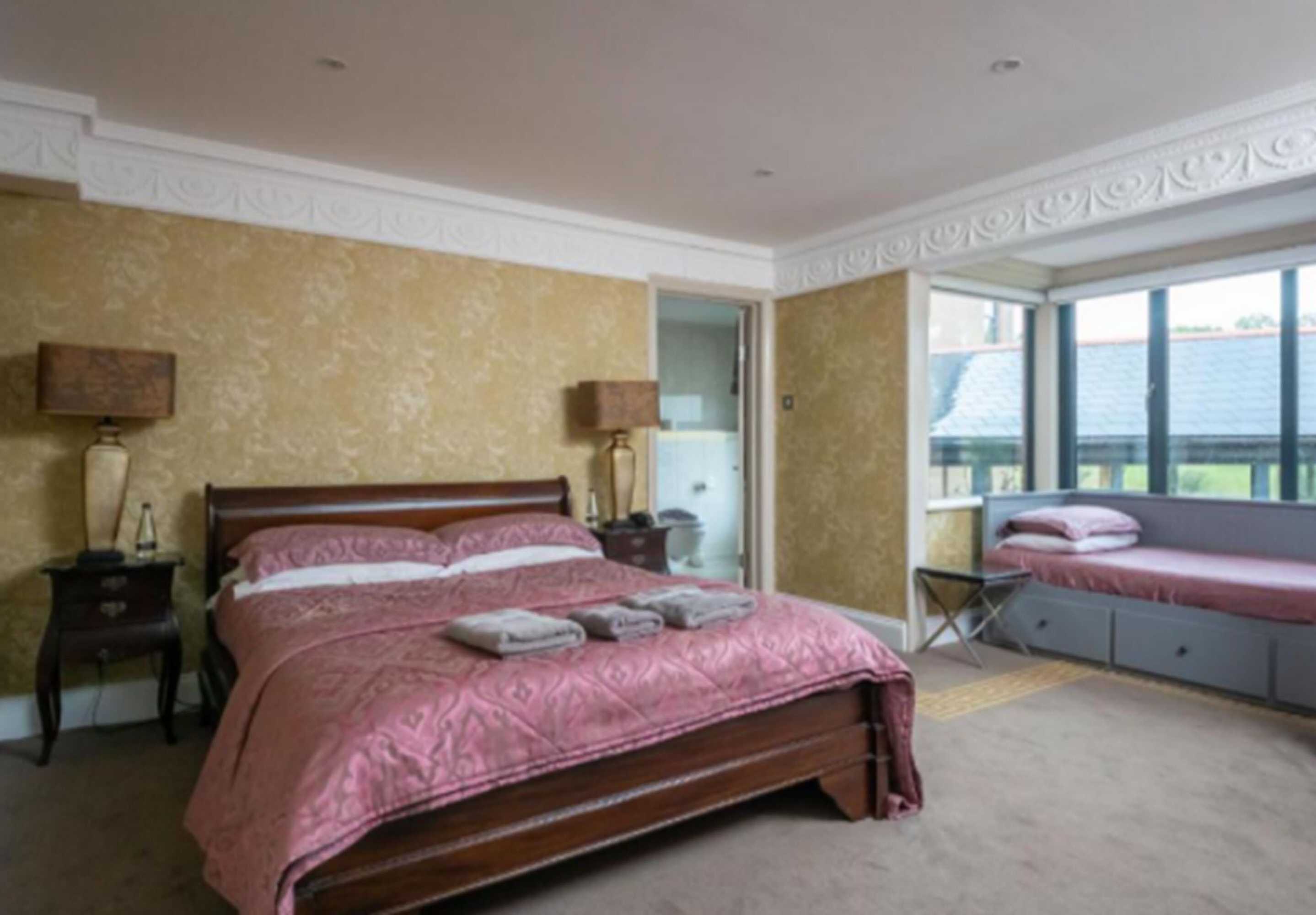 Gift card for Guildford Manor Hotel & Spa Gift card for Guildford Manor Hotel & Spa