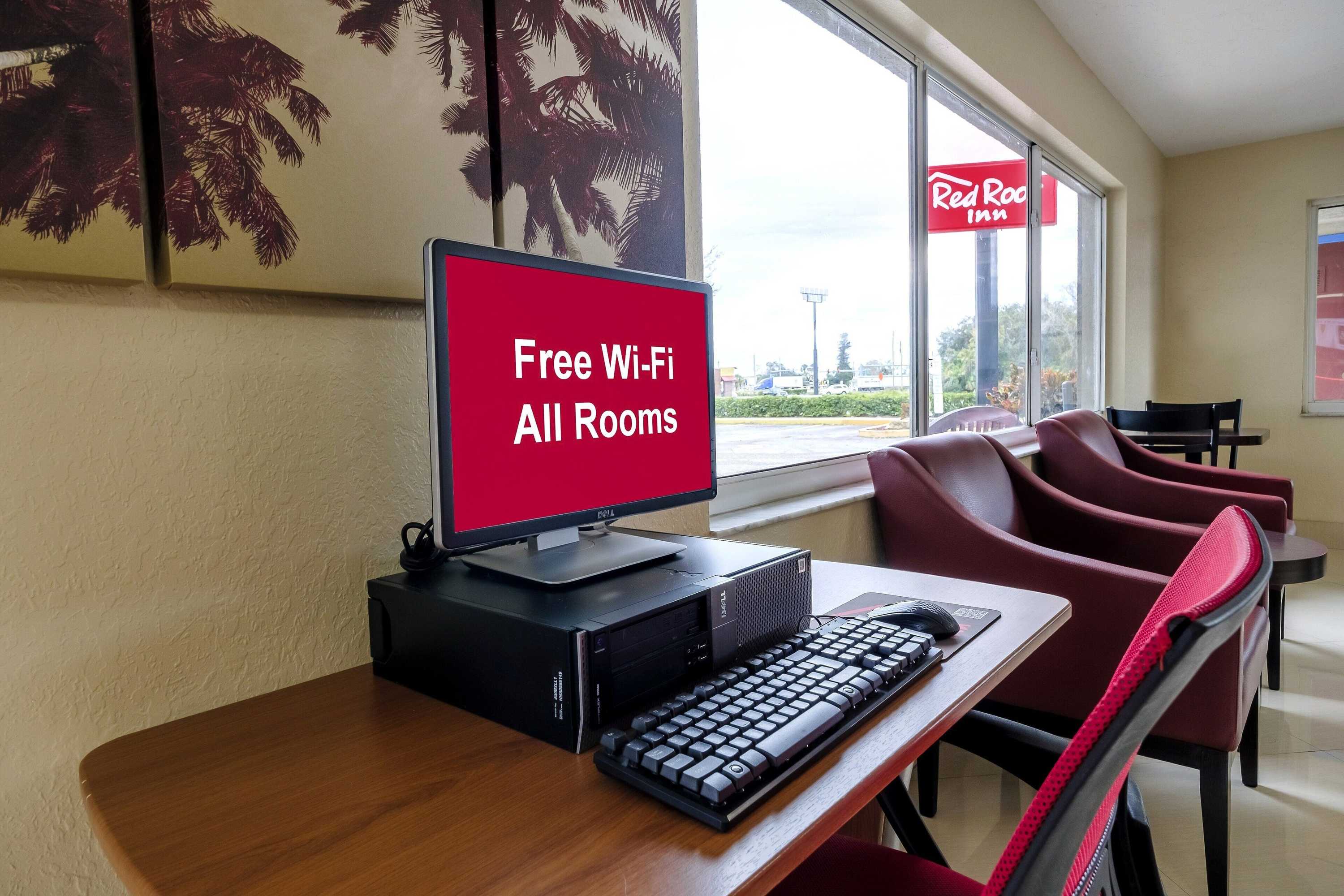 Gift card for Red Roof Inn Ellenton – Bradenton NE Gift card for Red Roof Inn Ellenton – Bradenton NE