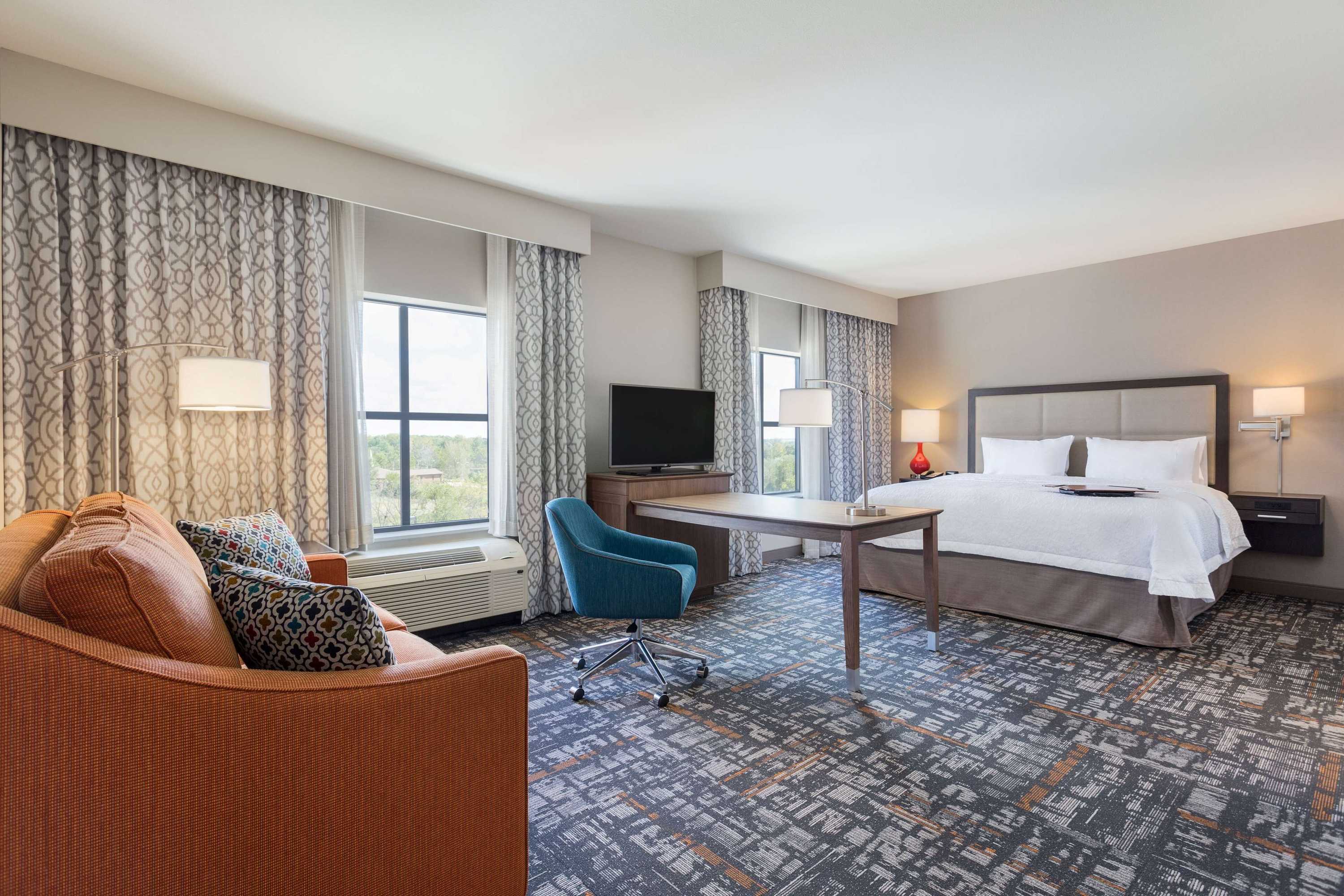 Gift card for Hampton Inn & Suites West Des Moines/sw Mall Area Gift card for Hampton Inn & Suites West Des Moines/sw Mall Area