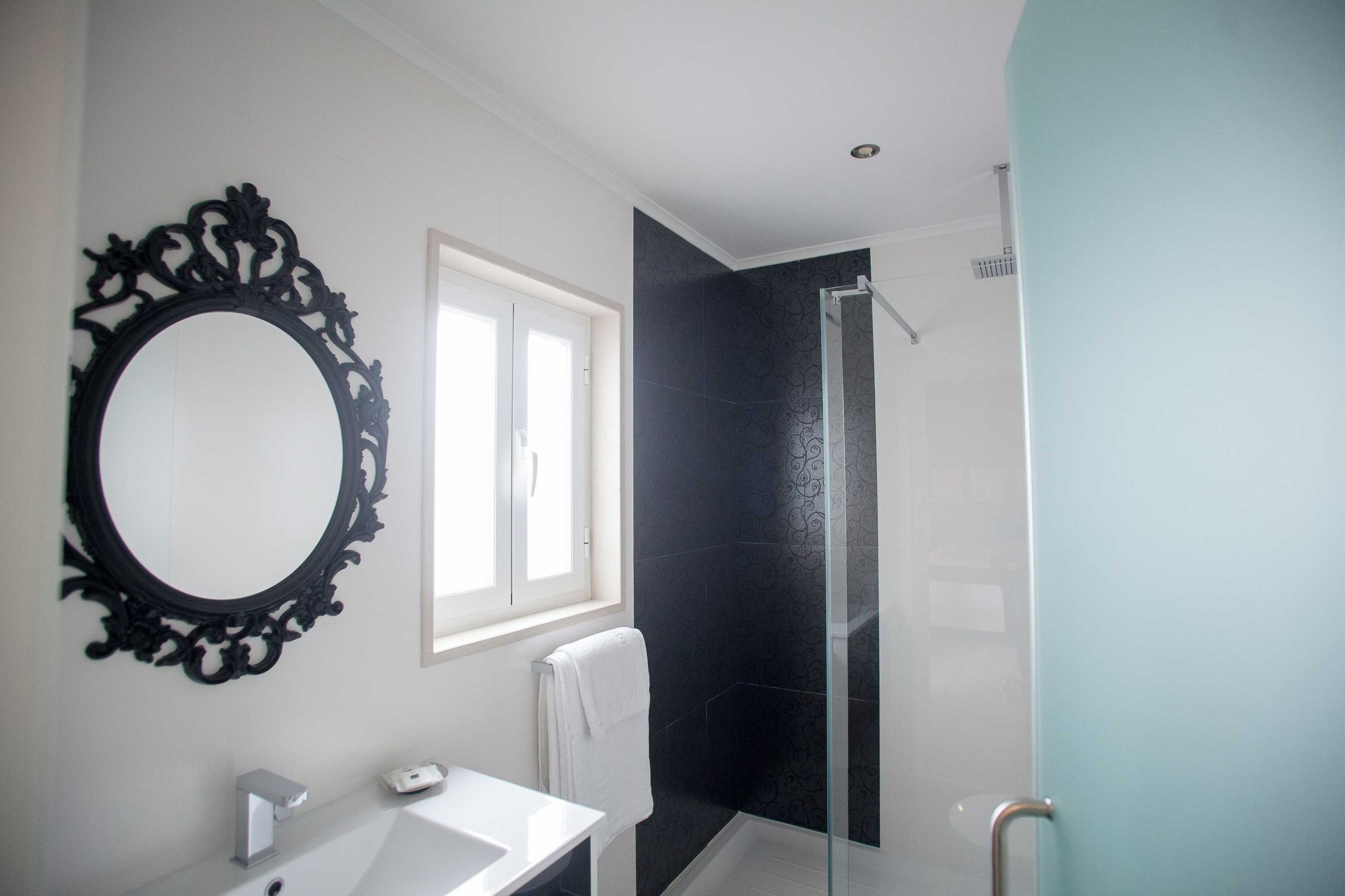 Gift card for Thomar Story