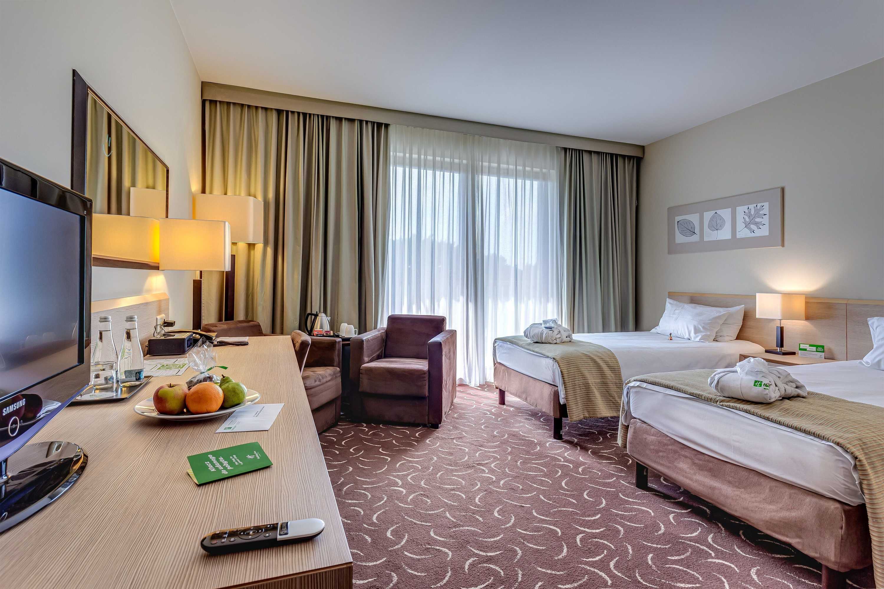 Gift card for Holiday Inn Resort Warszawa Józefów**** by Ihg Gift card for Holiday Inn Resort Warszawa Józefów**** by Ihg