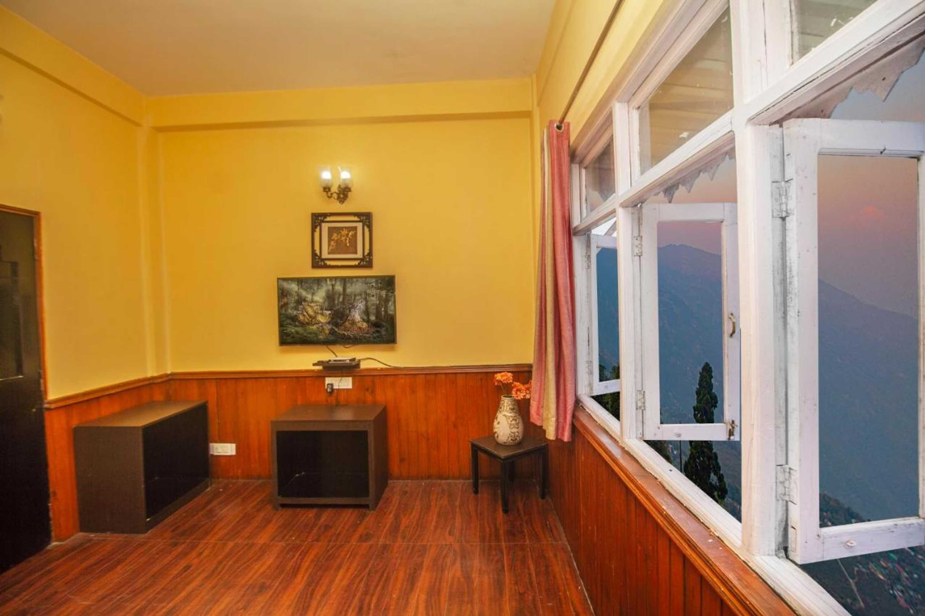 Gift card for Central Gleneagles Heritage Resort Former Bungalow of Ex-Tata Chairman Russi Mody The Mall Road Darjeeling Gift card for Central Gleneagles Heritage Resort Former Bungalow of Ex-Tata Chairman Russi Mody The Mall Road Darjeeling