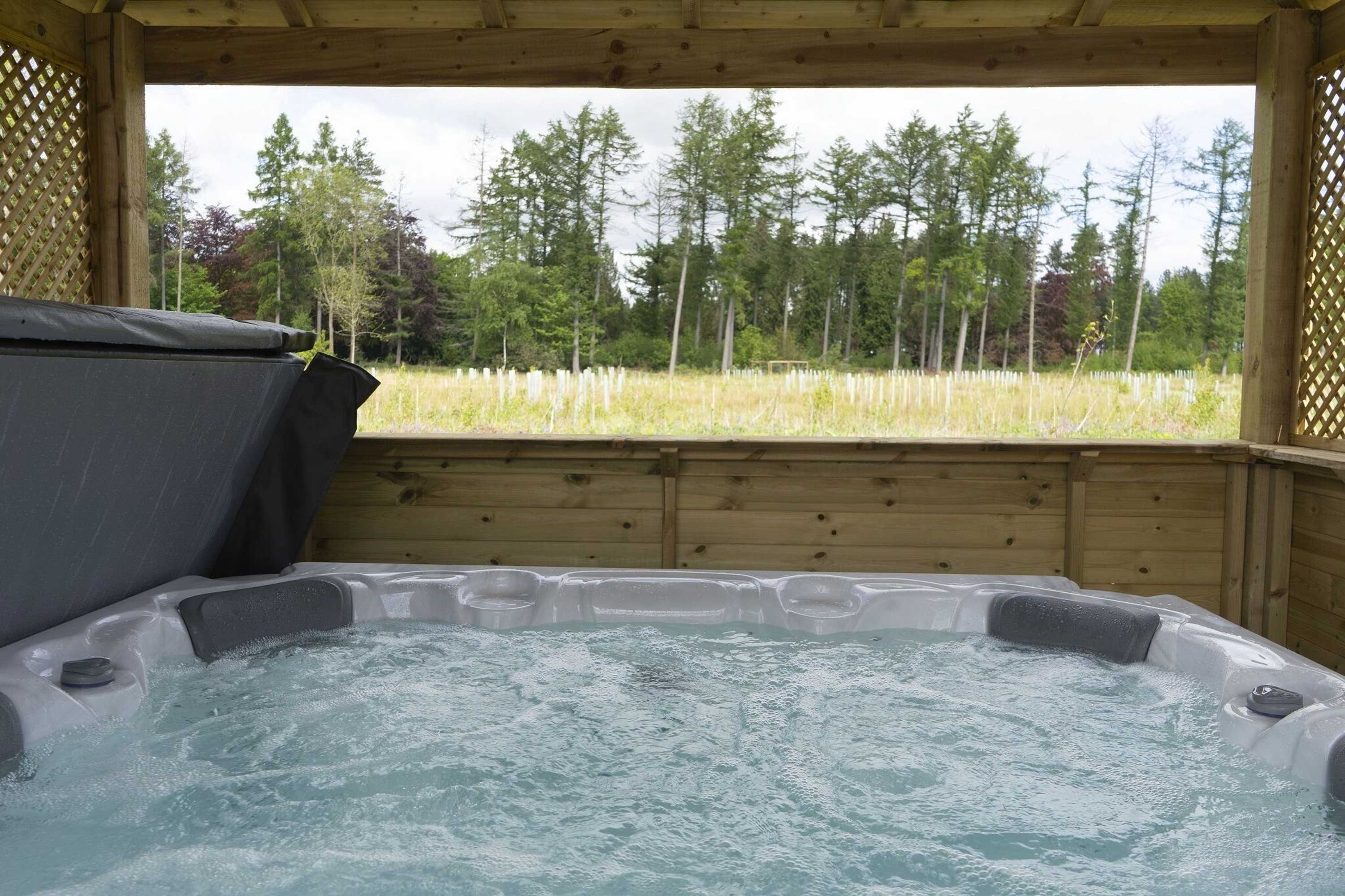 Gift card for Hollicarrs - Lilypad Lodge Gift card for Hollicarrs - Lilypad Lodge