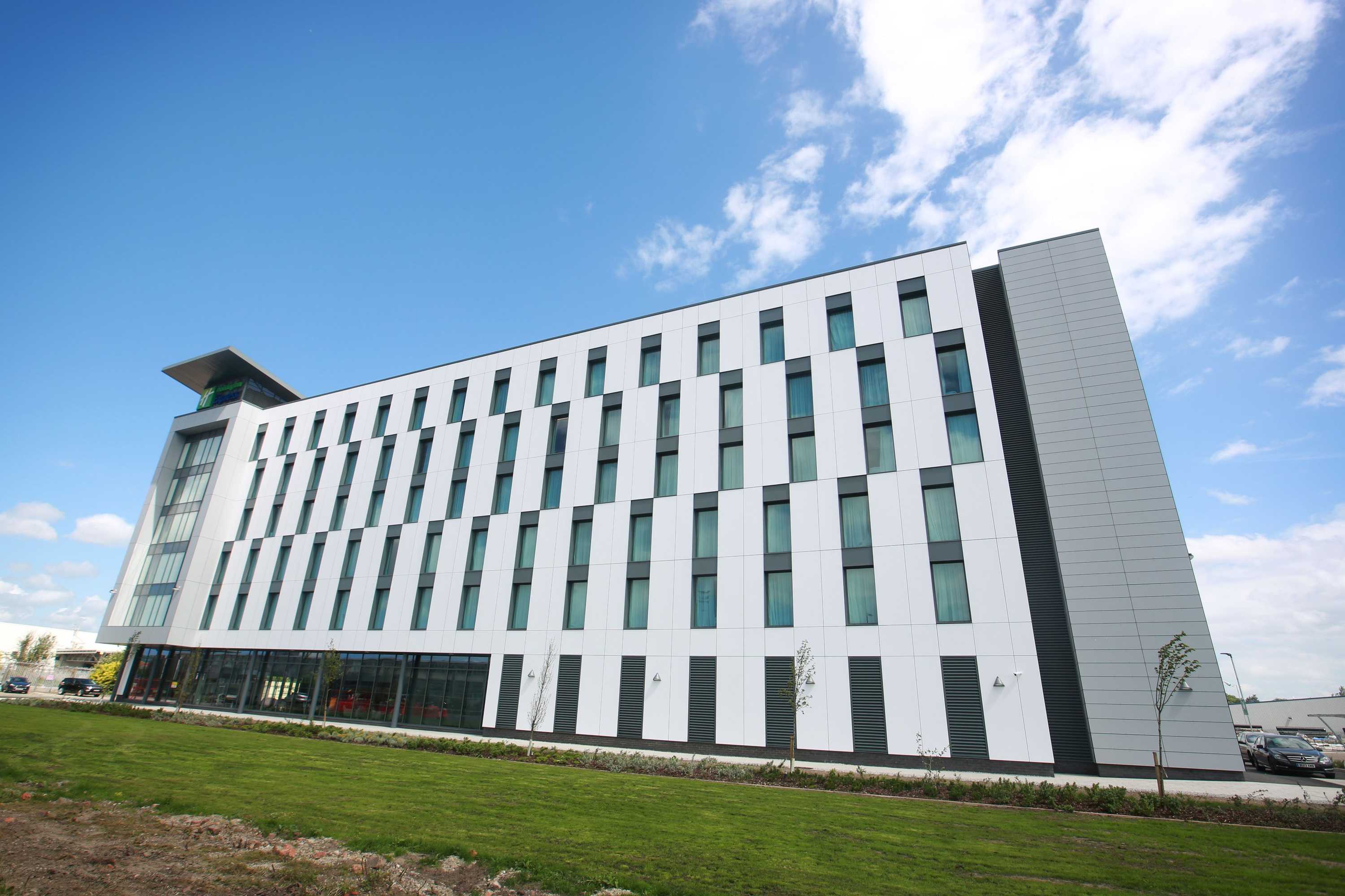 Gift card for Holiday Inn Express Manchester - Trafford City by Ihg Gift card for Holiday Inn Express Manchester - Trafford City by Ihg