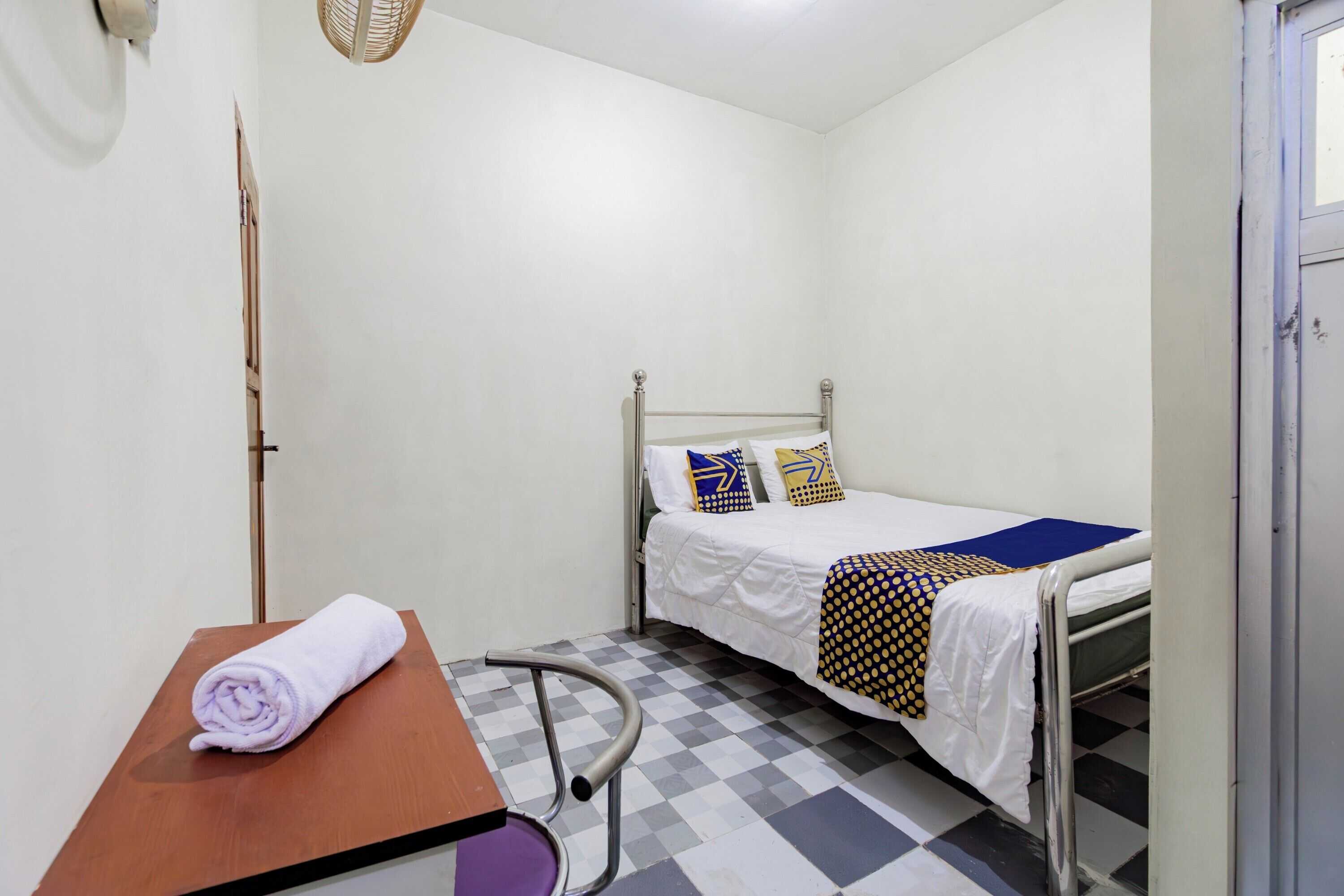 Gift card for Spot ON 93967 Hasna Guest House Syariah