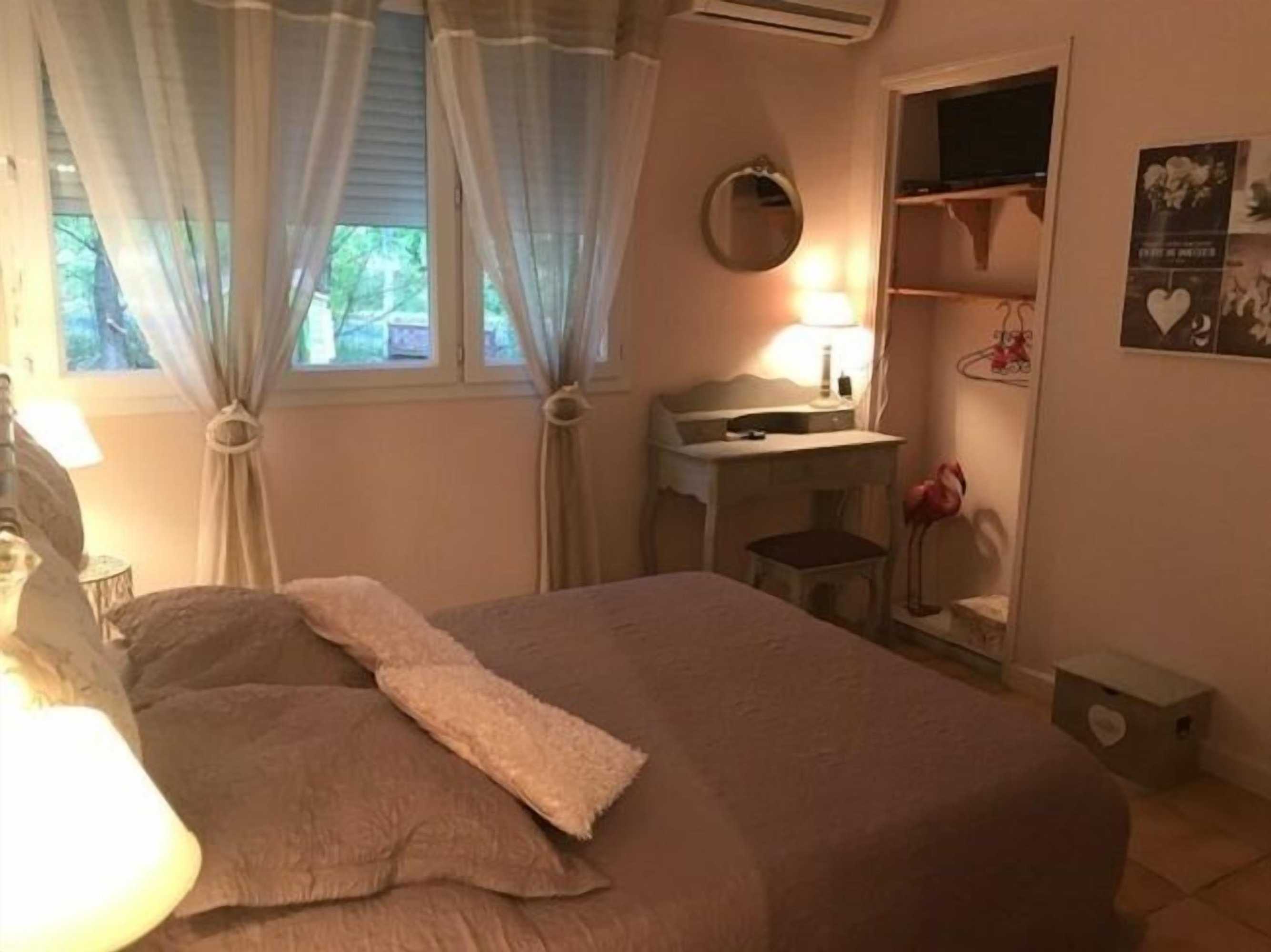 Gift card for Costa Belle