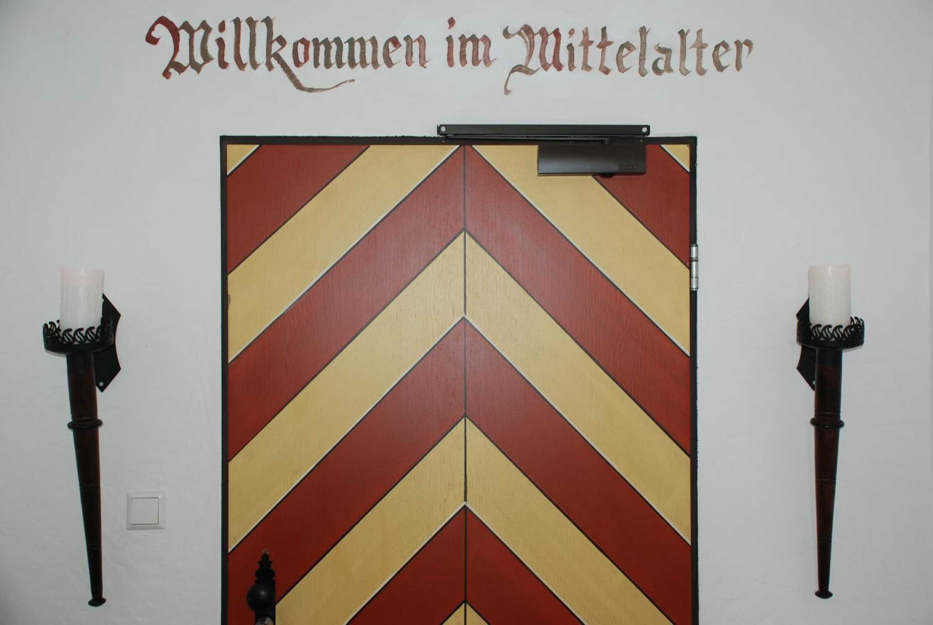 Gift card for Mittelalterhotel-Gästehaus Rauchfang Gift card for Mittelalterhotel-Gästehaus Rauchfang