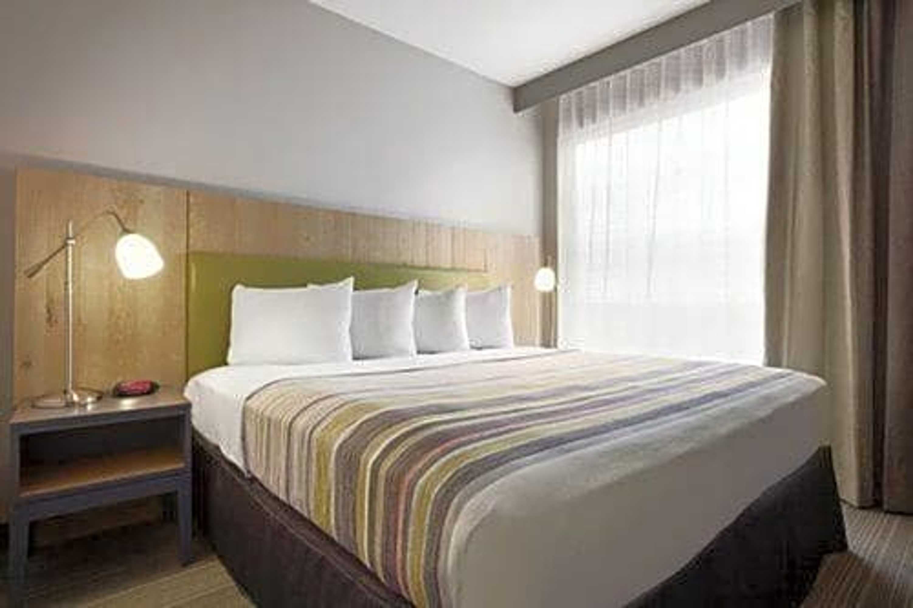 Gift card for Hampton Inn & Suites Newark Airport Elizabeth Gift card for Hampton Inn & Suites Newark Airport Elizabeth