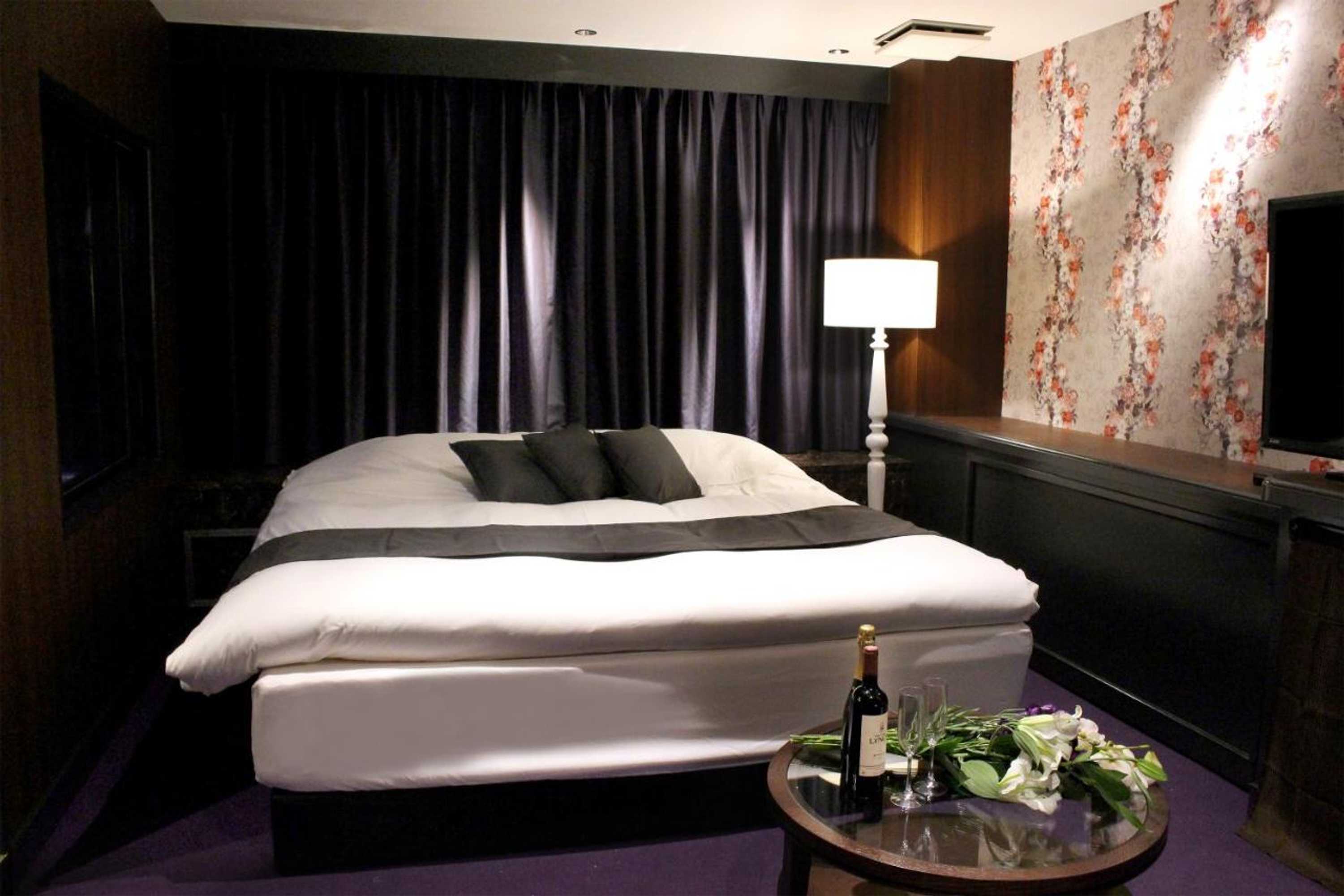 Gift card for Hotel Love Modern