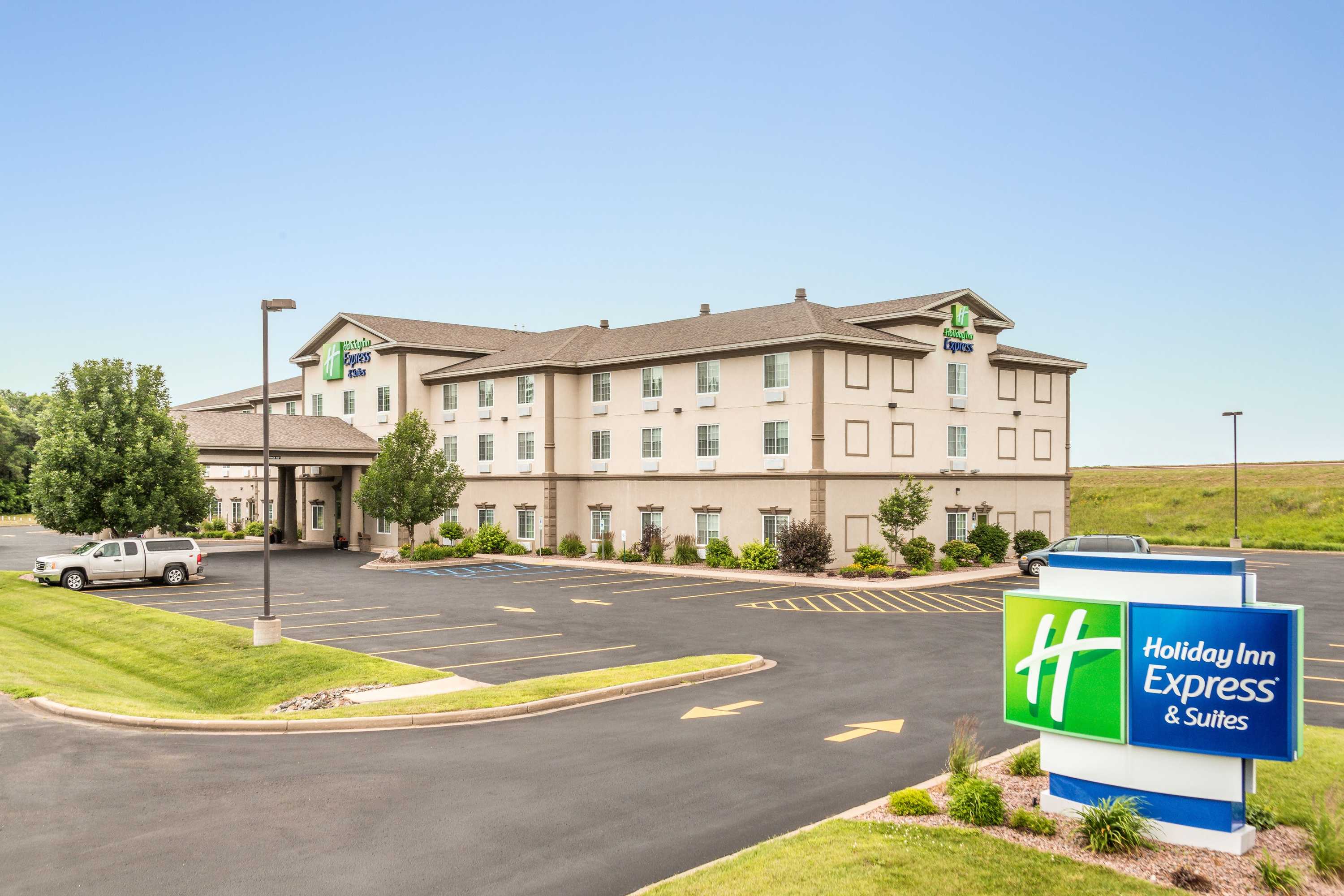 Gift card for Holiday Inn Express & Suites Eau Claire North by Ihg Gift card for Holiday Inn Express & Suites Eau Claire North by Ihg