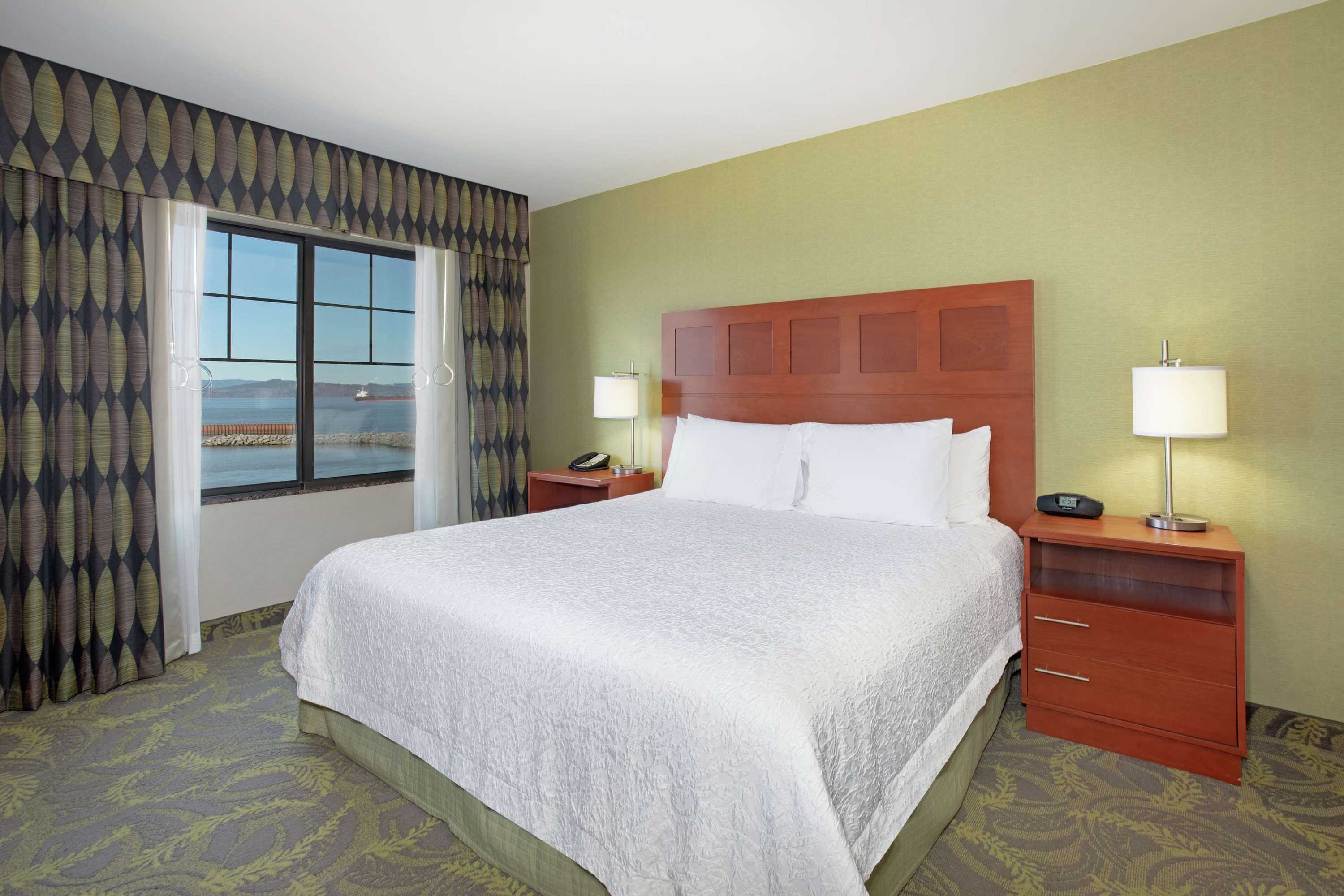 Gift card for Hampton Inn And Suites Astoria Gift card for Hampton Inn And Suites Astoria
