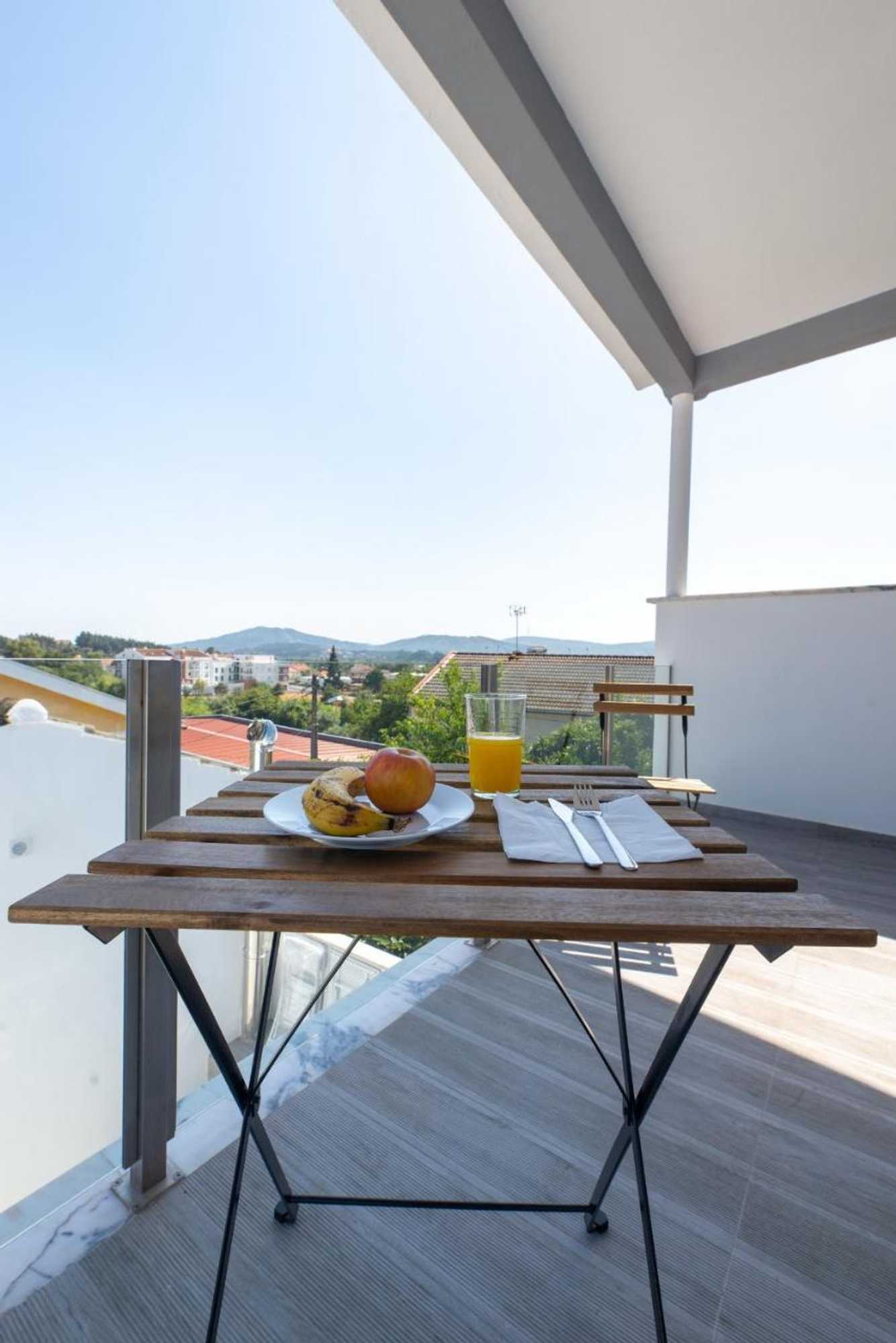 Gift card for 9 Quartos Alojamento