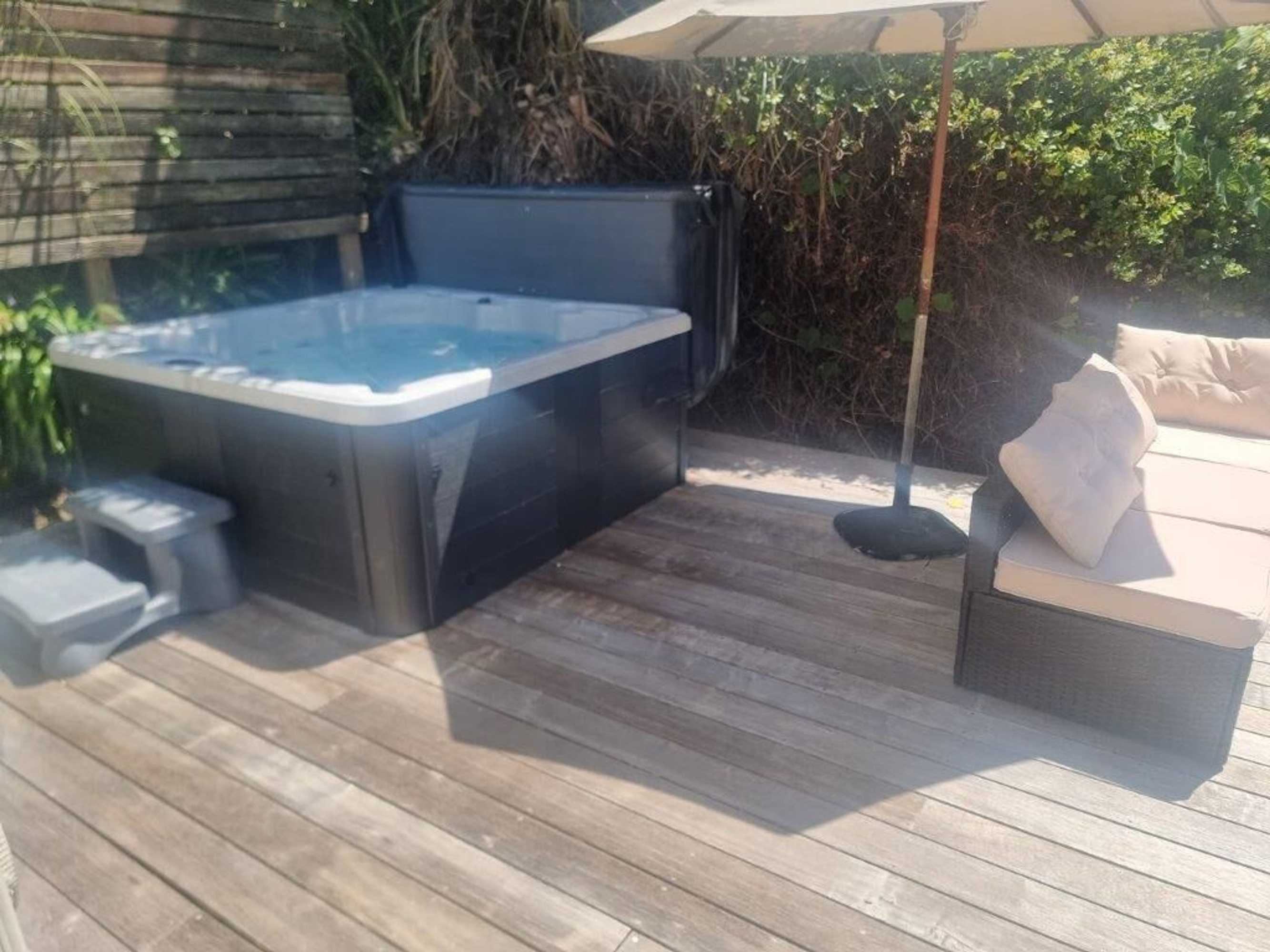Gift card for Tiri Cottage - Seaviews in Oneroa Gift card for Tiri Cottage - Seaviews in Oneroa