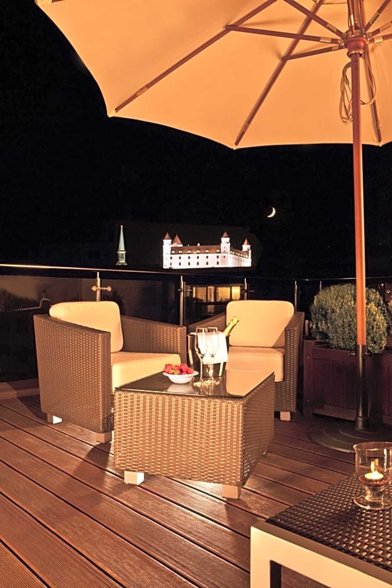 Gift card for Roset Hotel & Residence Gift card for Roset Hotel & Residence