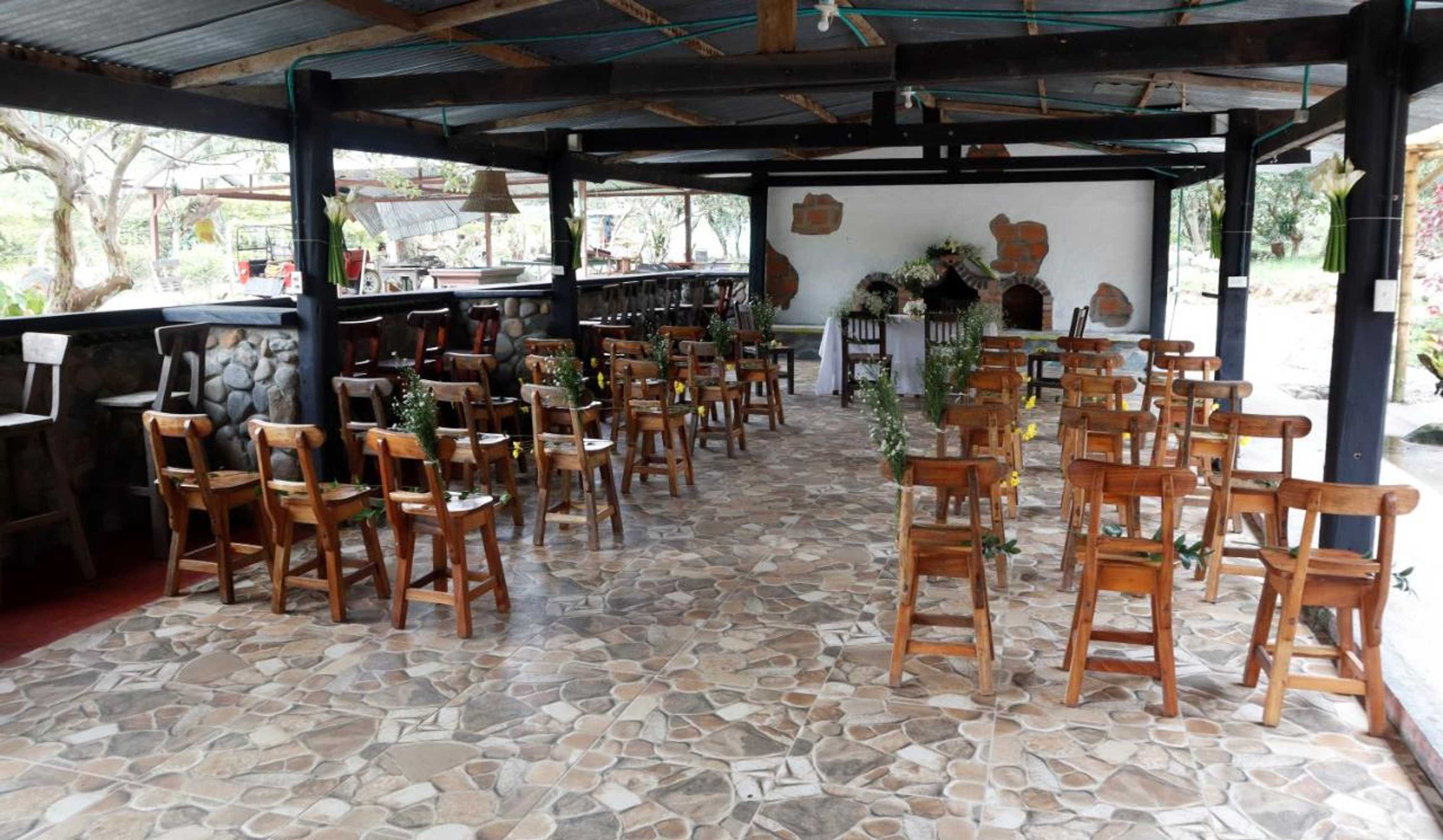 Gift card for Casa Campestre Brisas Del Rio