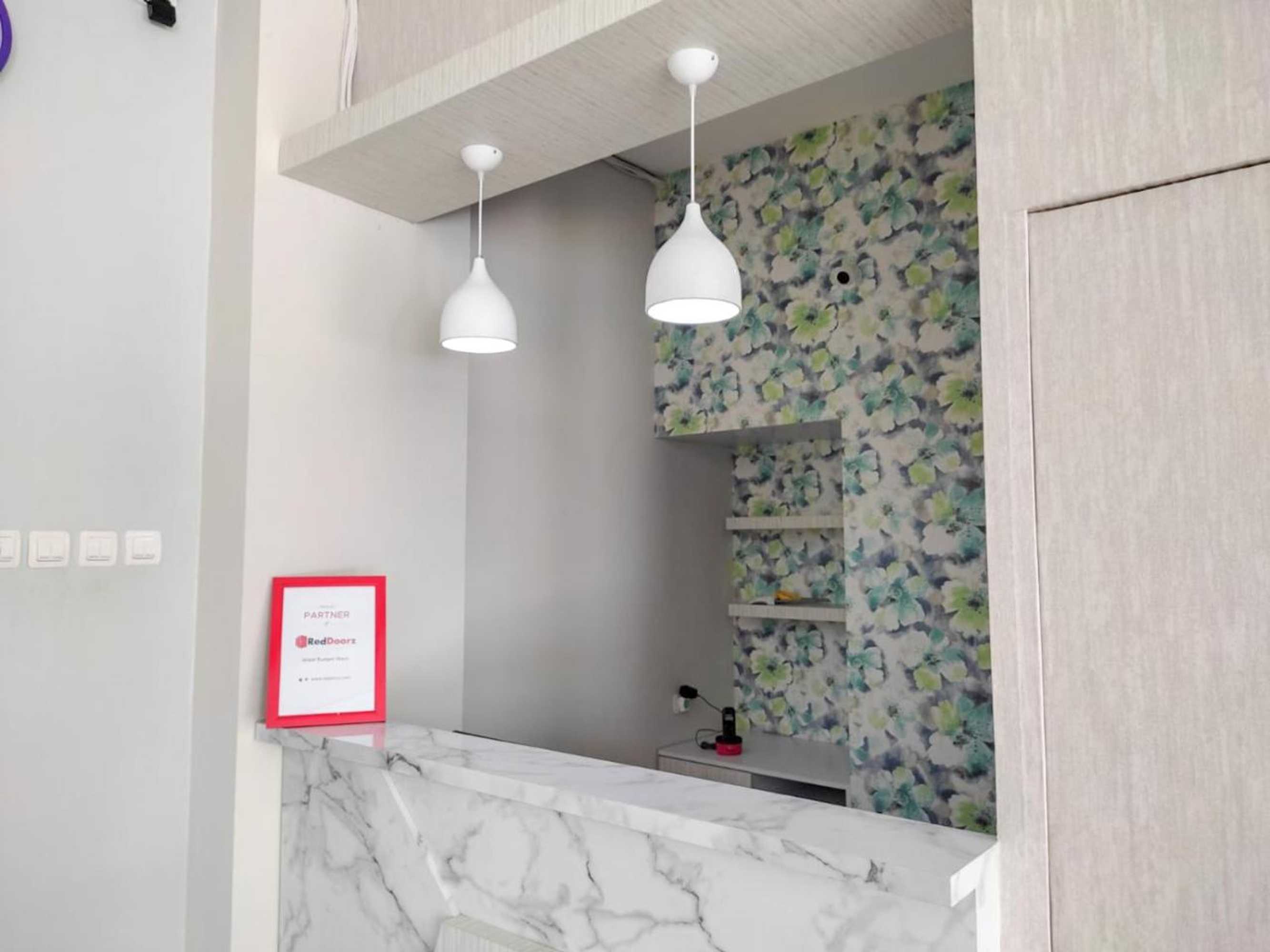 Gift card for Reddoorz Syariah Near Gor Satria Area Gift card for Reddoorz Syariah Near Gor Satria Area