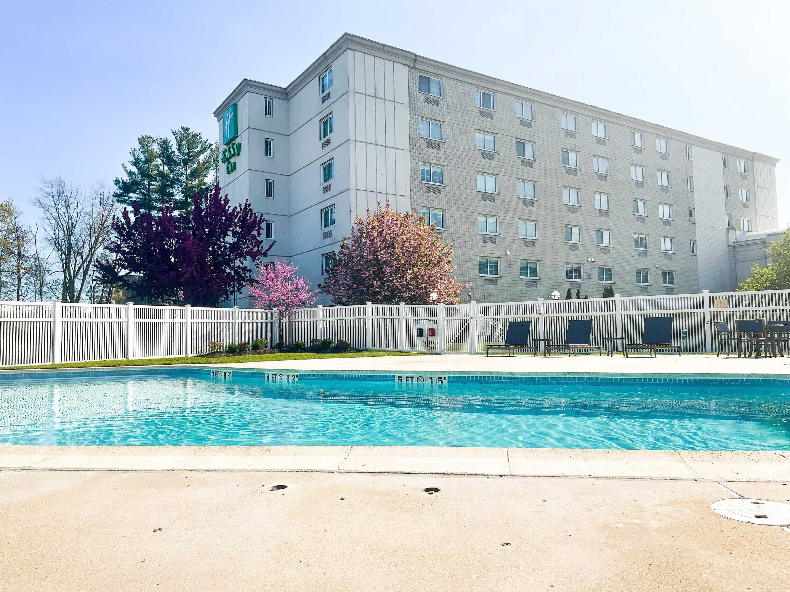 Gift card for Holiday Inn Salem - I-93 at Exit 2 by Ihg Gift card for Holiday Inn Salem - I-93 at Exit 2 by Ihg