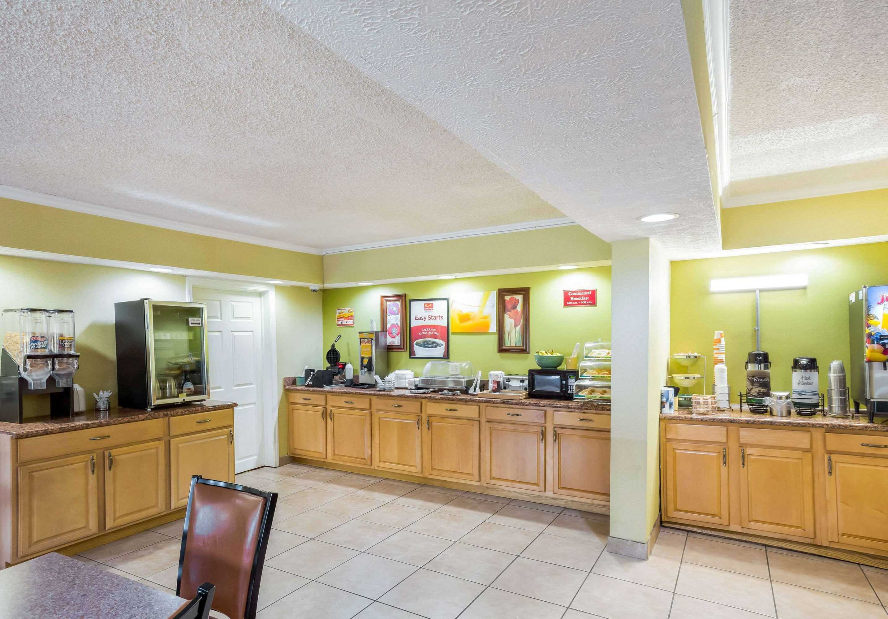 Gift card for Econo Lodge Huntington - Barboursville University Area Gift card for Econo Lodge Huntington - Barboursville University Area
