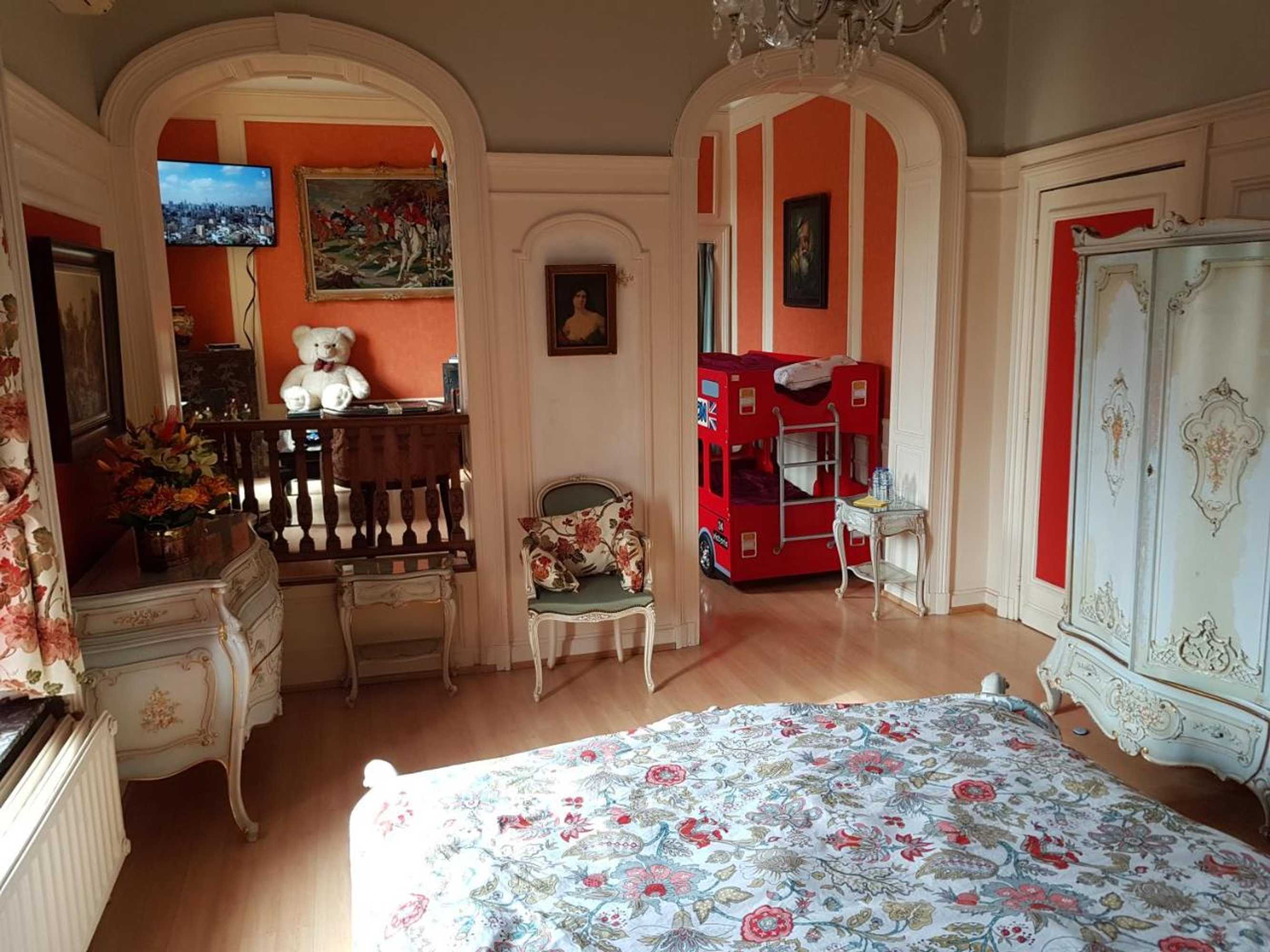 Gift card for Château Lambert Moulinsart Hotel, Shuttle Airport, Long Term Parking, Snooker, Large Terrasse, Dinner, Breakfast Gift card for Château Lambert Moulinsart Hotel, Shuttle Airport, Long Term Parking, Snooker, Large Terrasse, Dinner, Breakfast