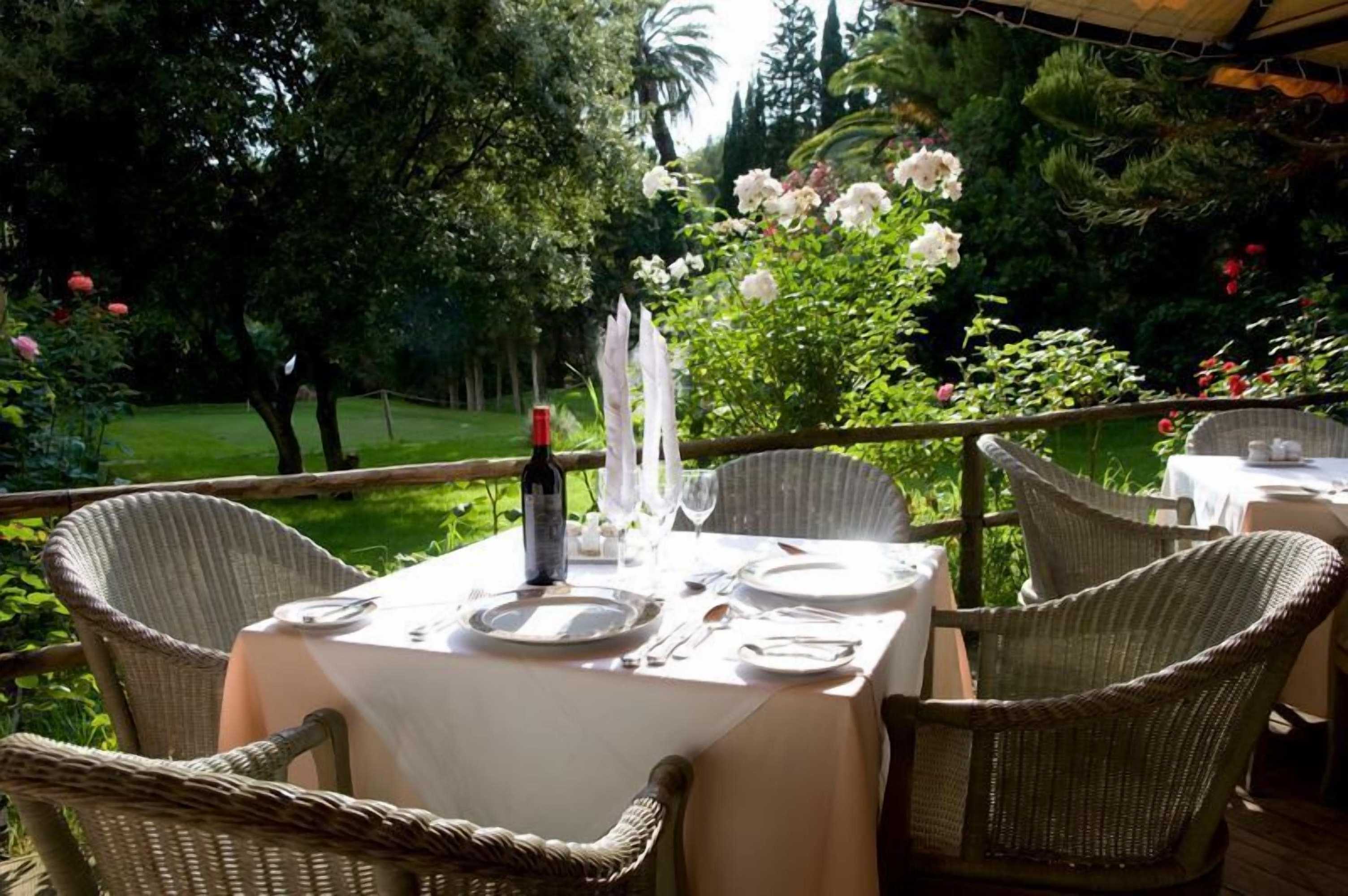 Gift card for Lago Garden Hotel & Spa Gift card for Lago Garden Hotel & Spa