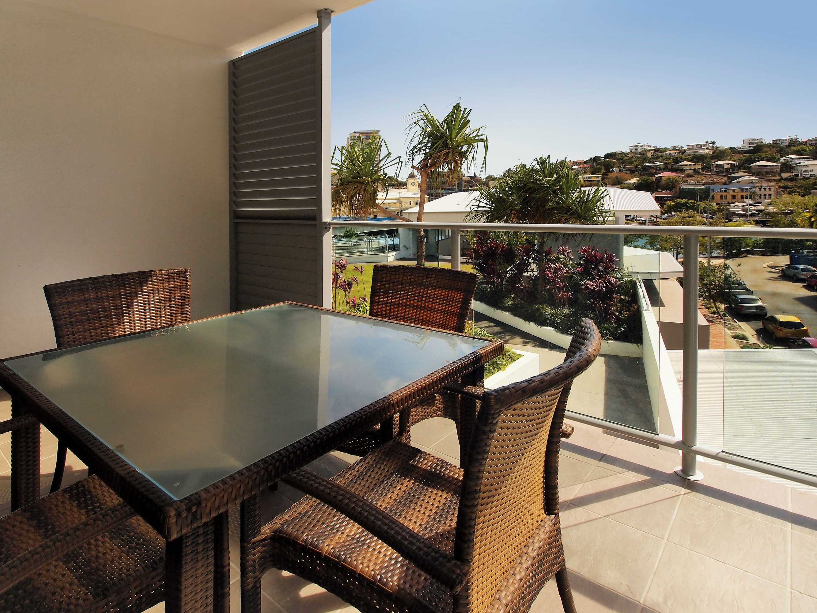 Gift card for Oaks Townsville Gateway Suites Gift card for Oaks Townsville Gateway Suites