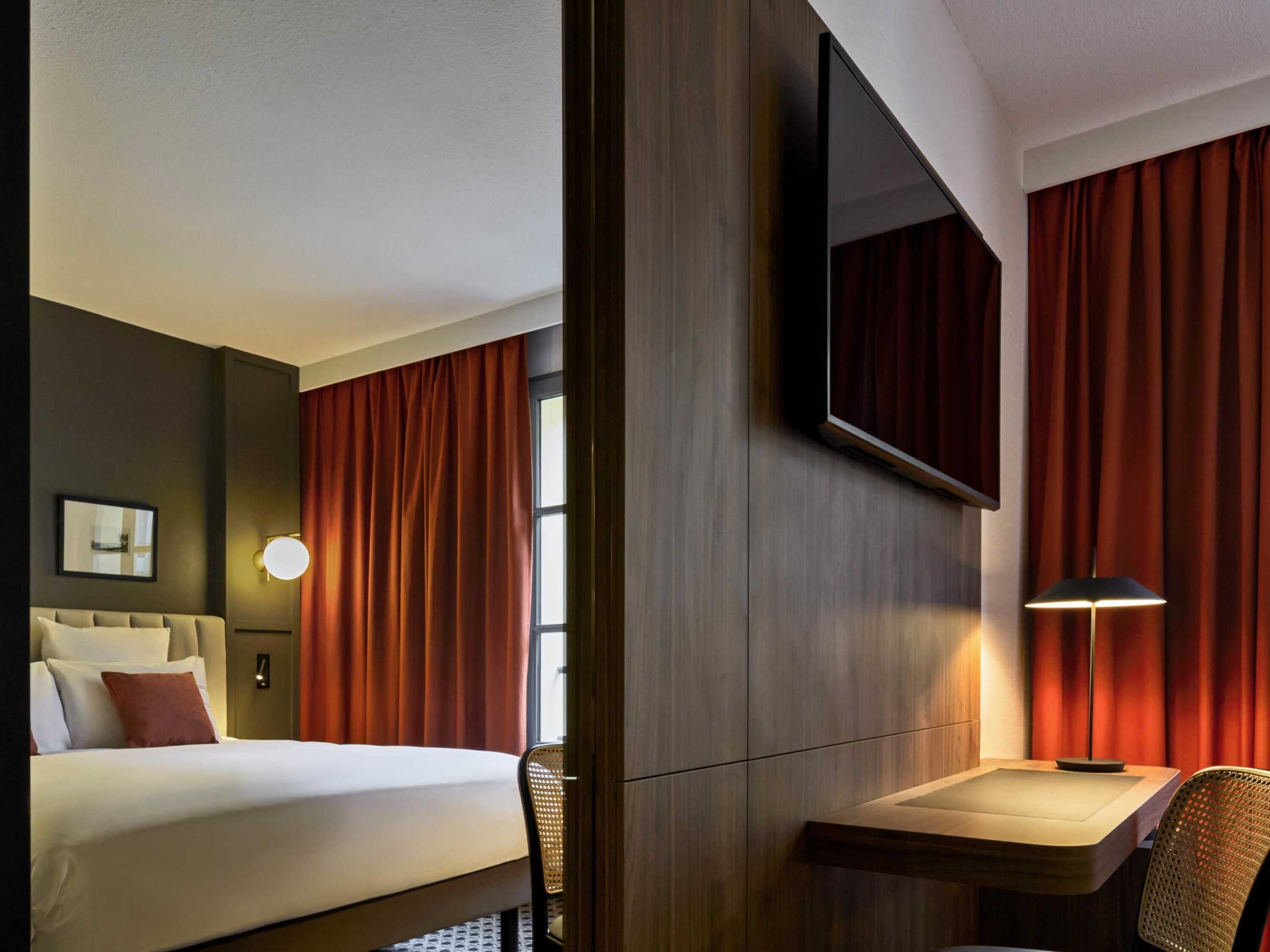 Gift card for Mercure Versailles Chateau Gift card for Mercure Versailles Chateau